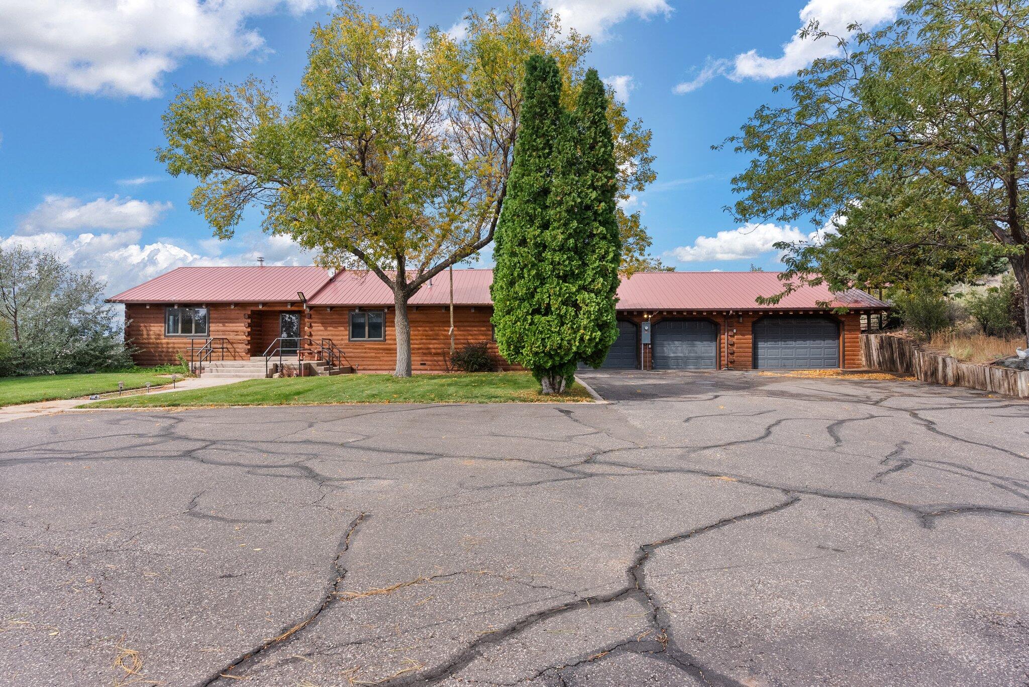 515 HAYSTACK Place