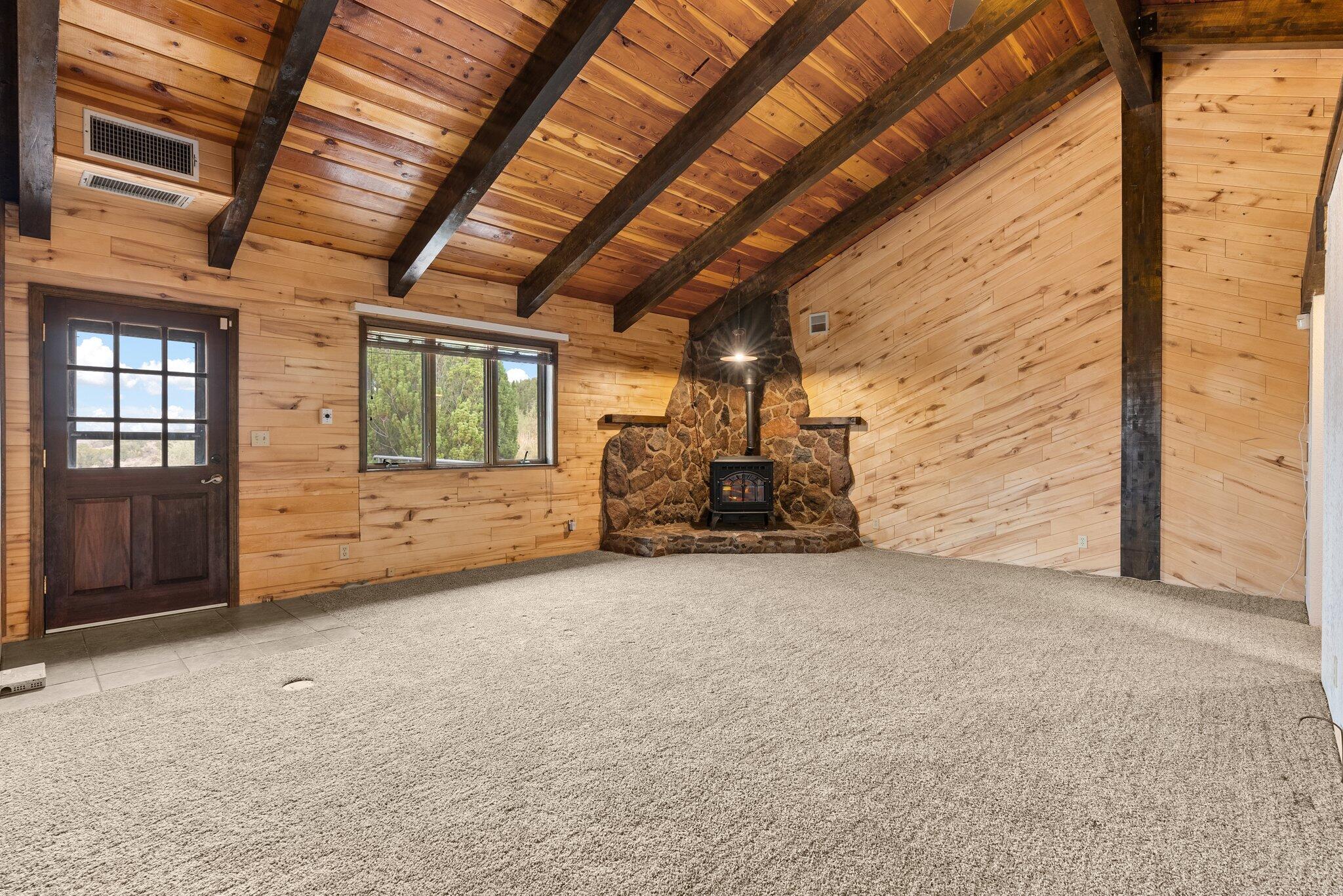 515 HAYSTACK Place