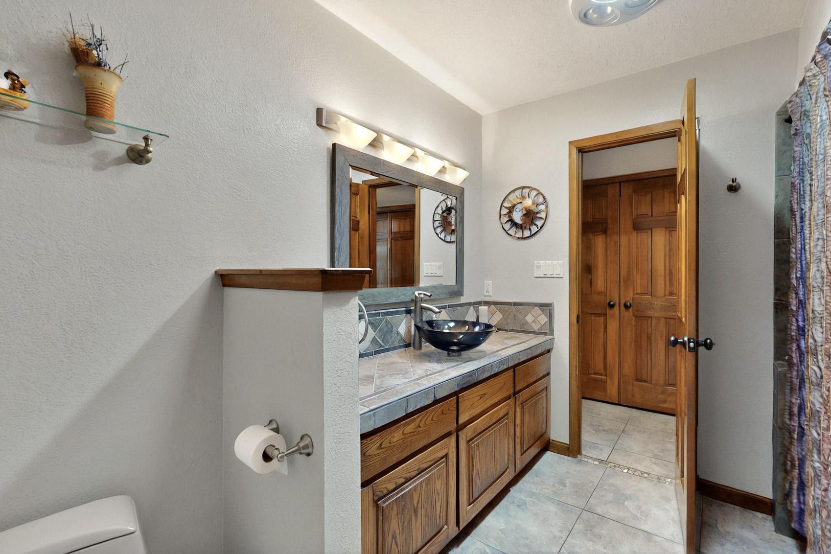 13108 Della Longa Lane NE