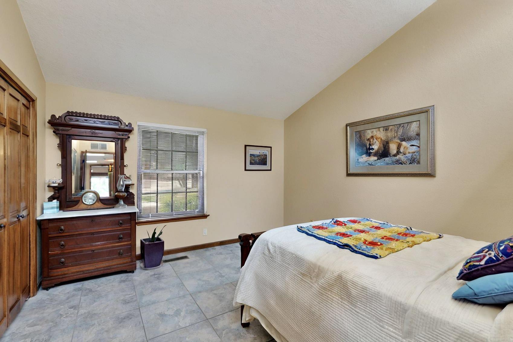 13108 Della Longa Lane NE