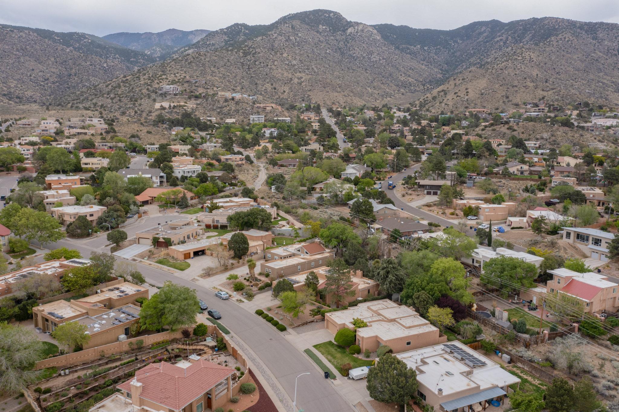 13108 Della Longa Lane NE