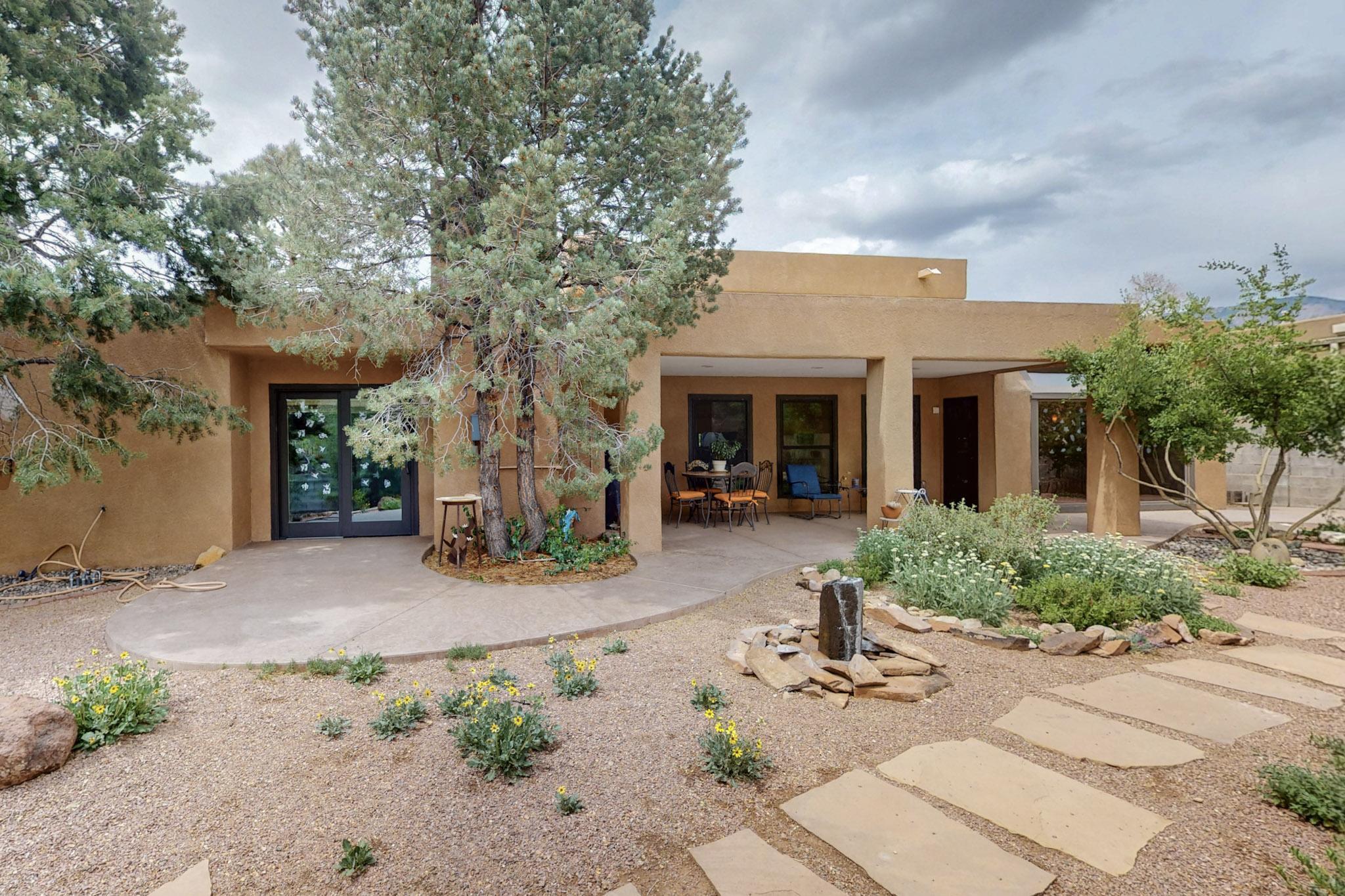13108 Della Longa Lane NE