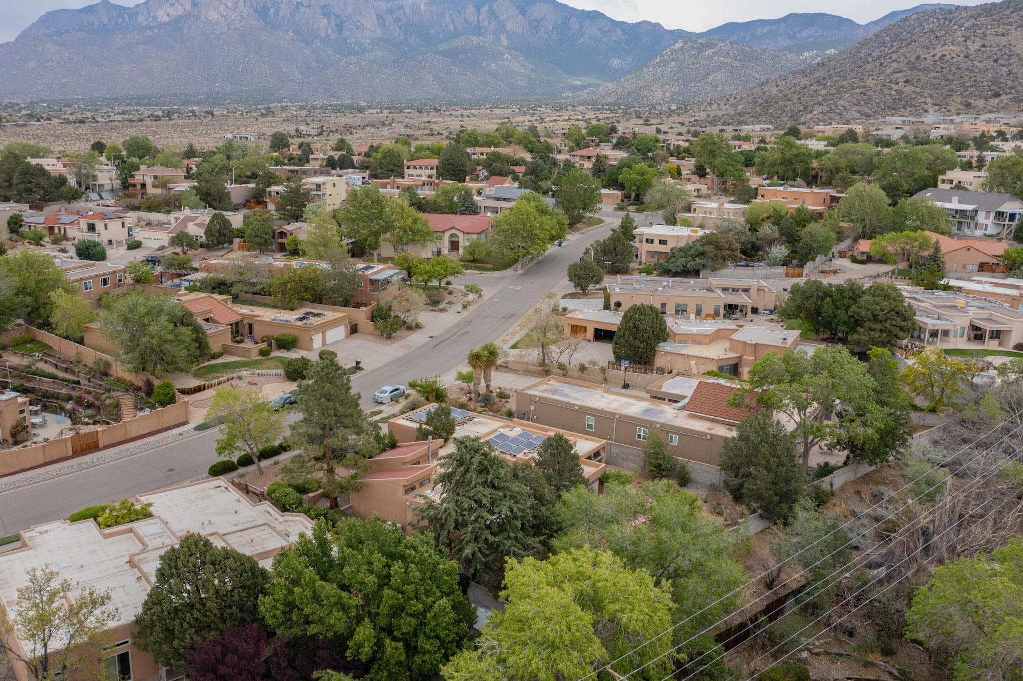 13108 Della Longa Lane NE