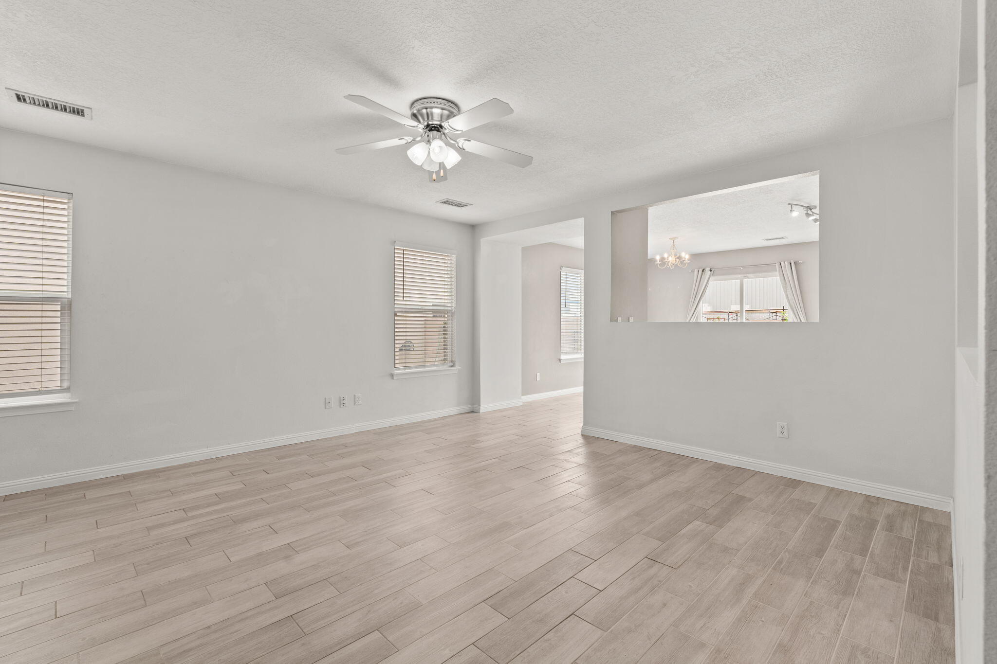 1331 EL SEGUNDO Avenue NE