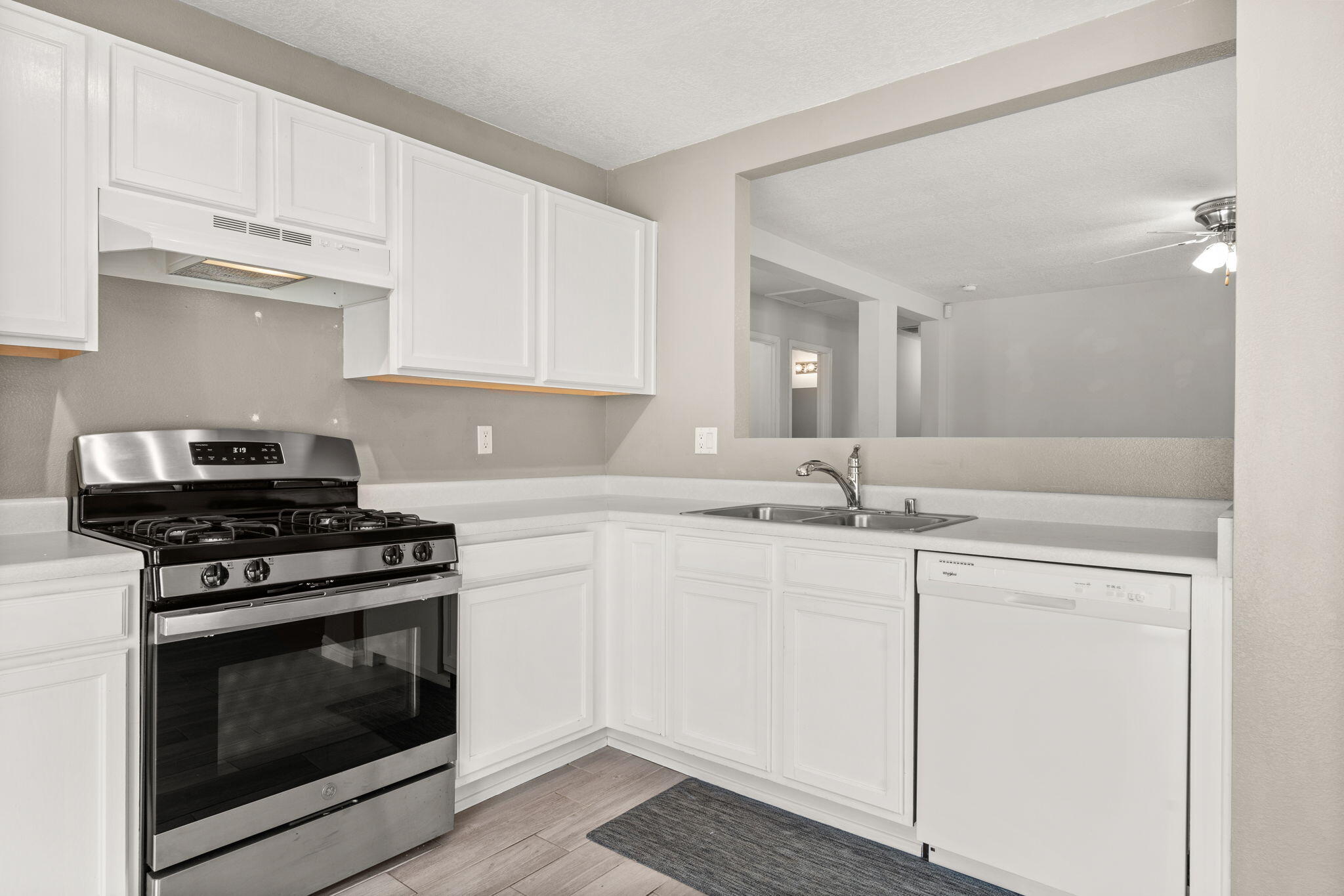 1331 EL SEGUNDO Avenue NE