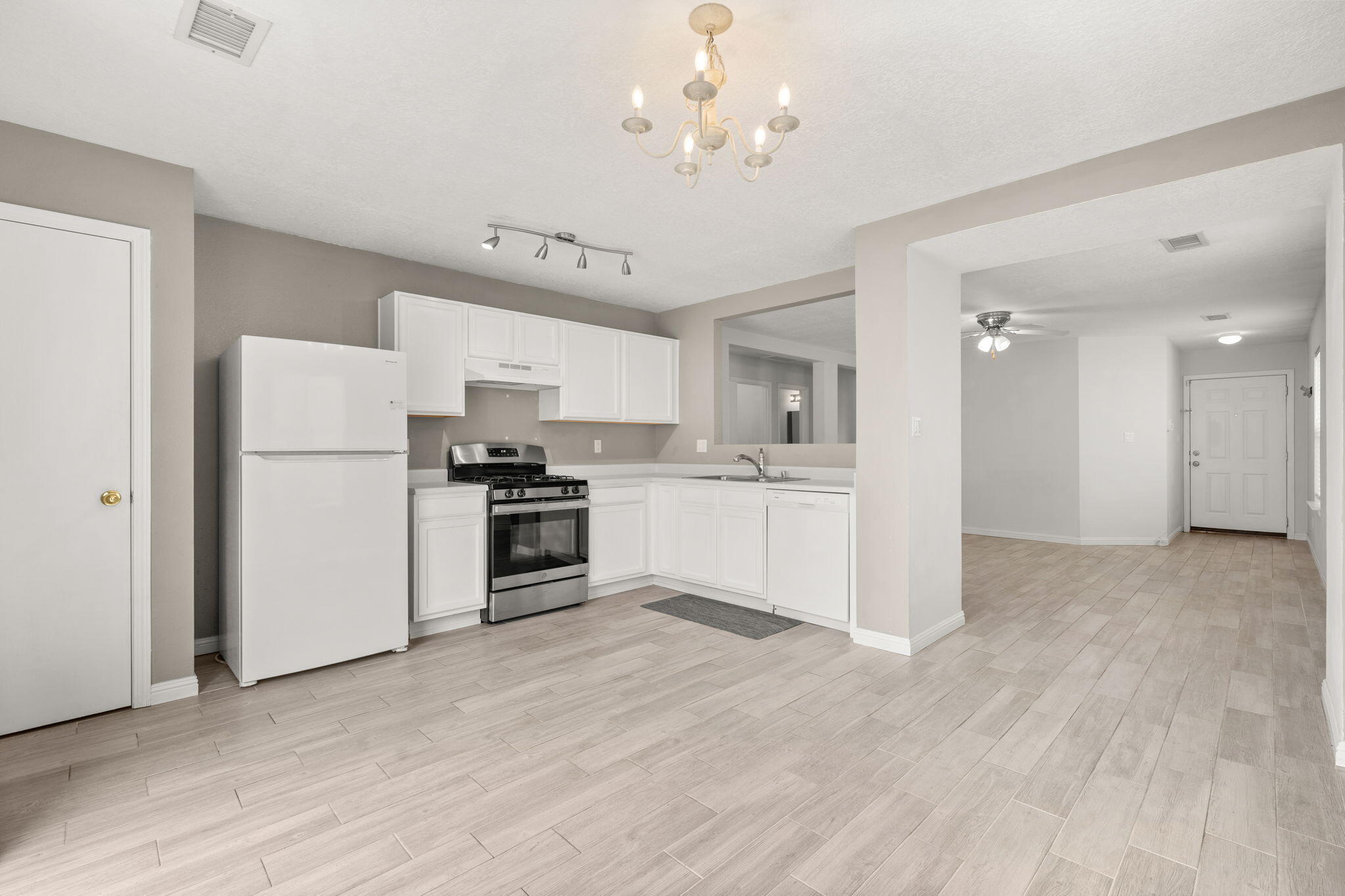 1331 EL SEGUNDO Avenue NE