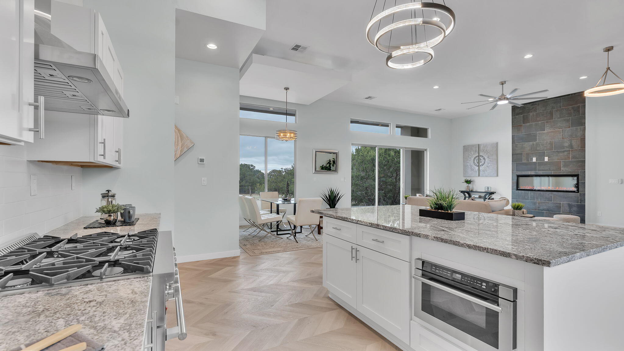 15 Meadowland Court