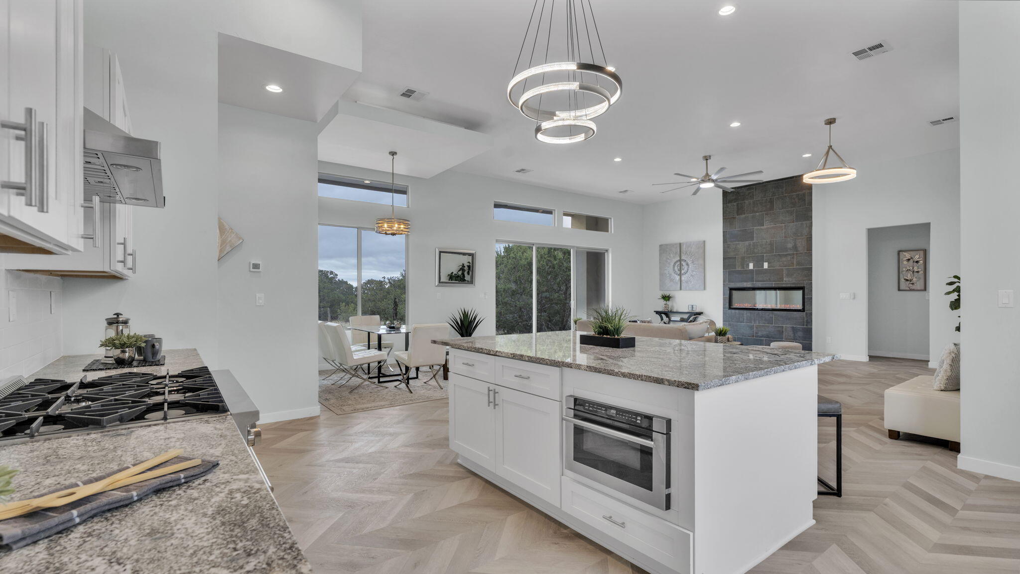 15 Meadowland Court