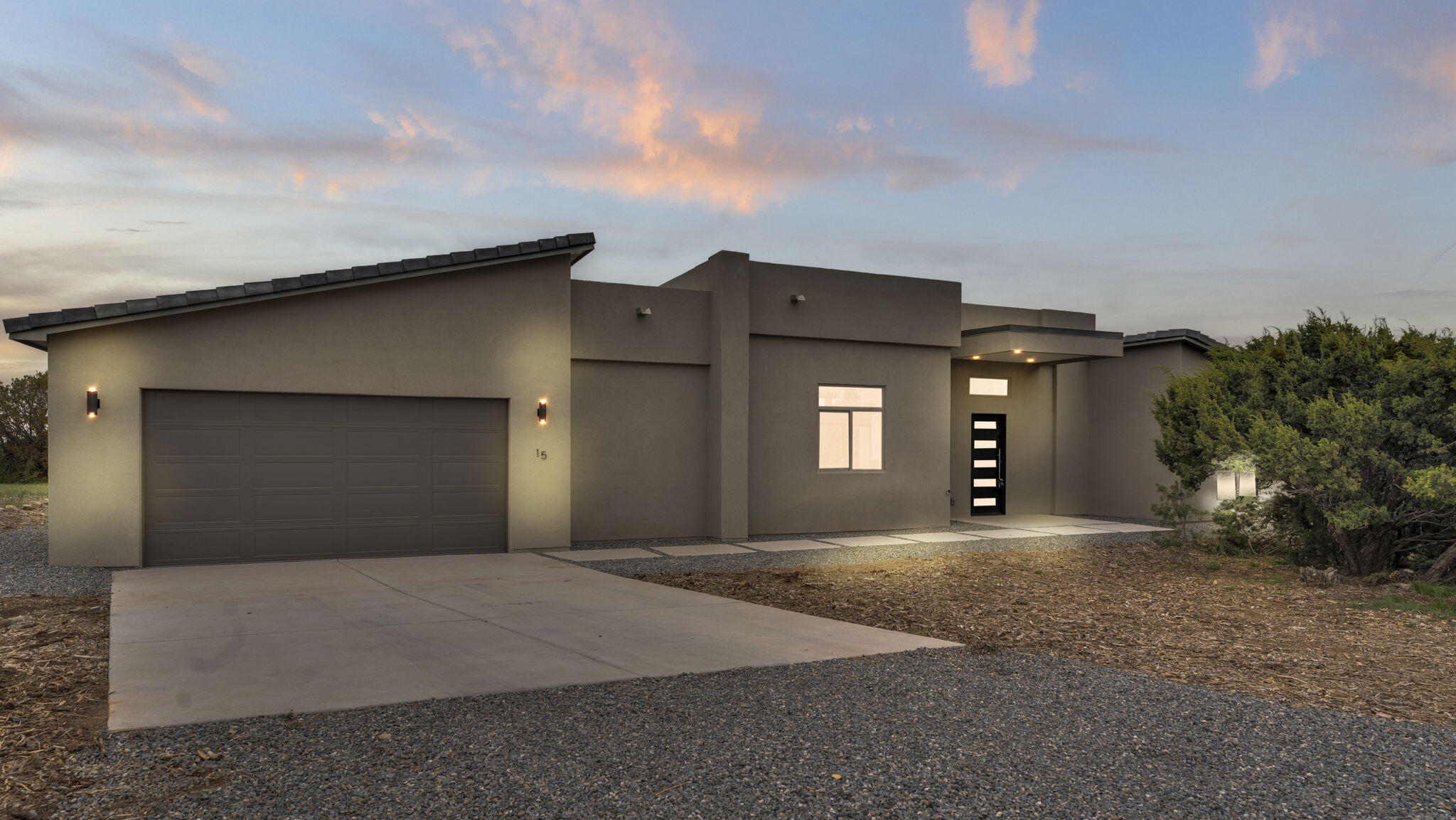 15 Meadowland Court