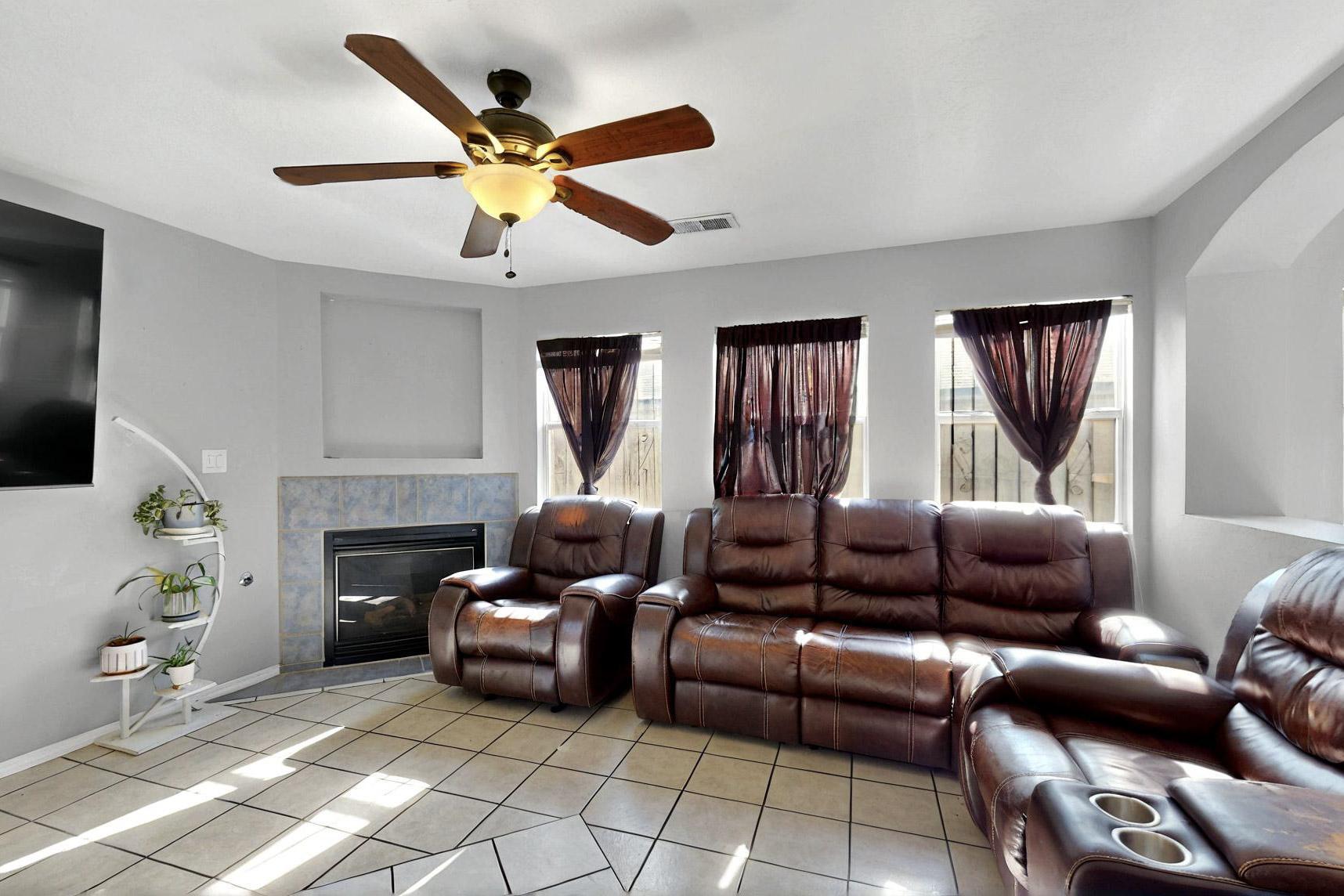 8209 FEATHERTOP Road SW