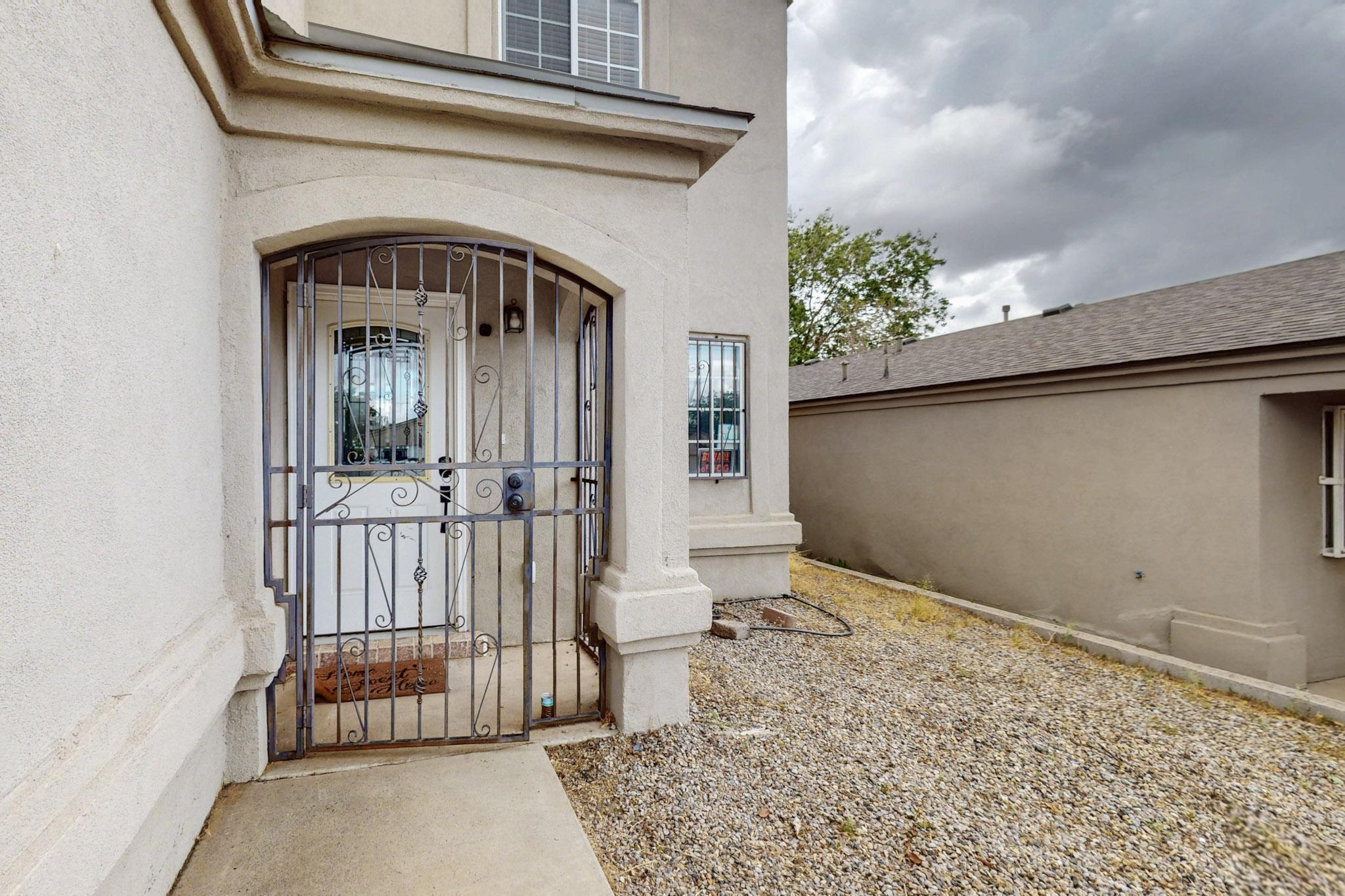 8209 FEATHERTOP Road SW