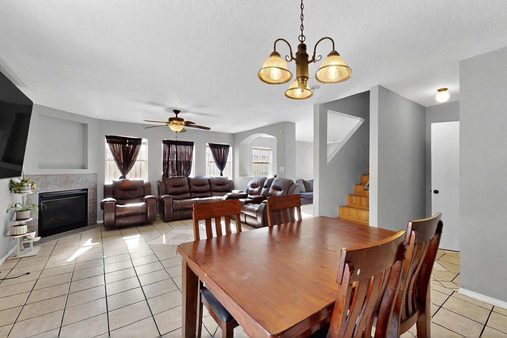 8209 FEATHERTOP Road SW