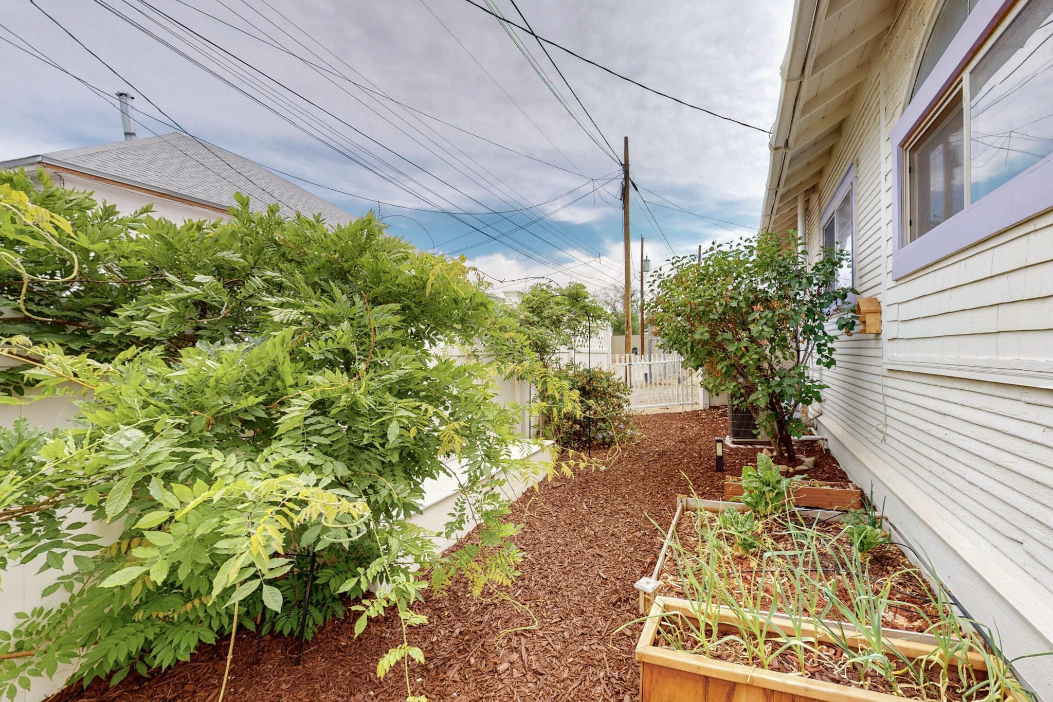 608 COAL Avenue SE