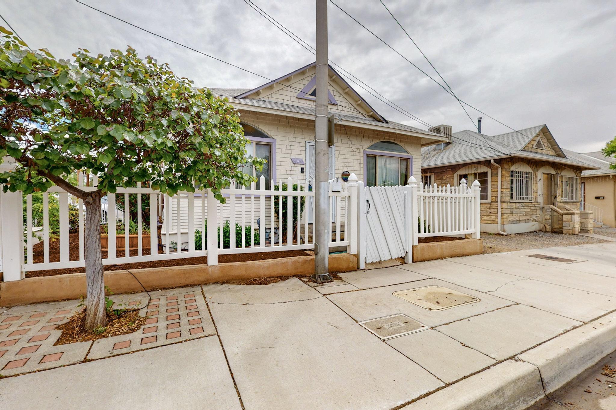 608 COAL Avenue SE