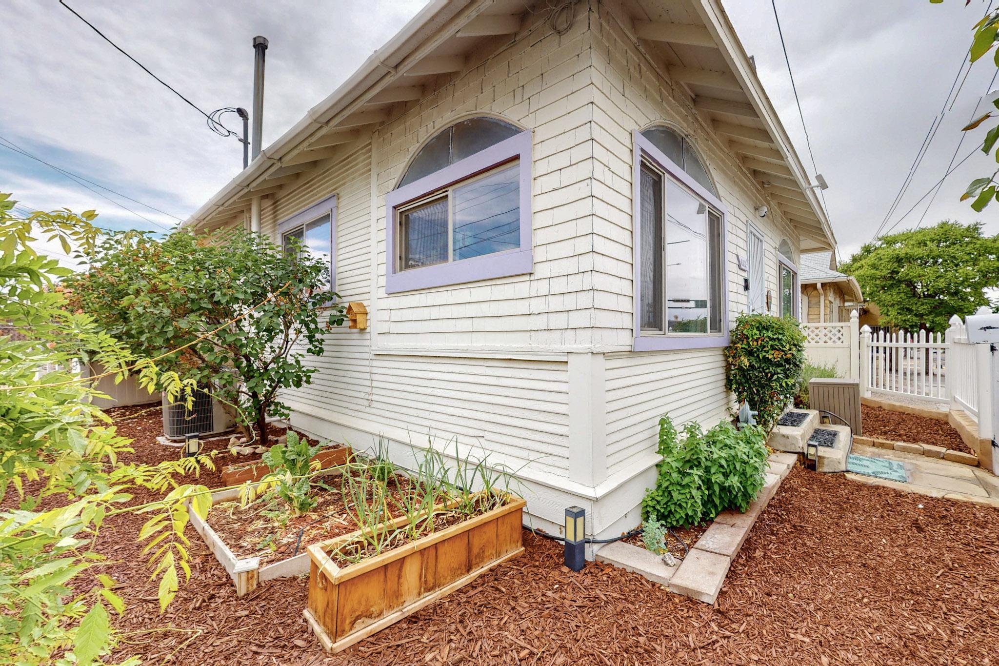608 COAL Avenue SE