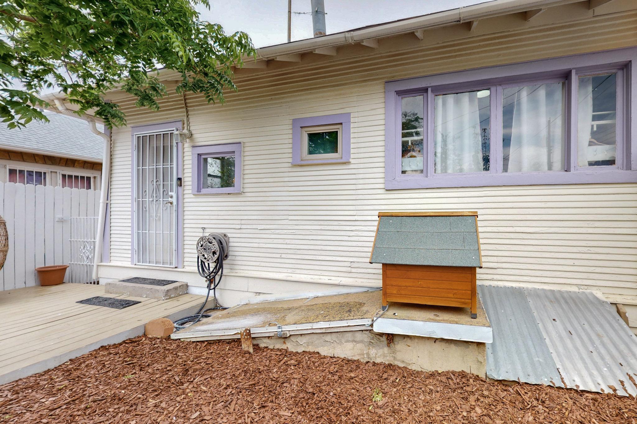 608 COAL Avenue SE