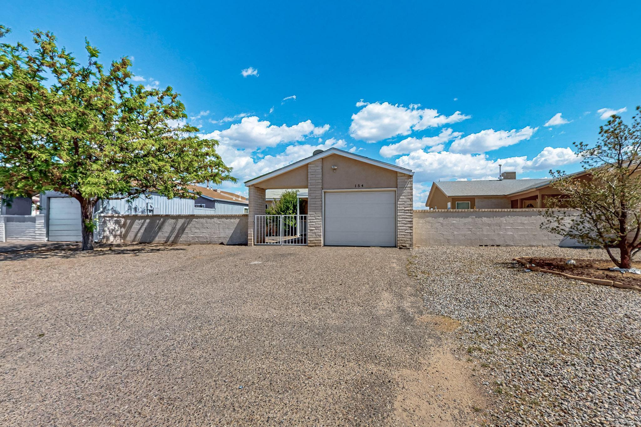 154 PEARL Drive NE