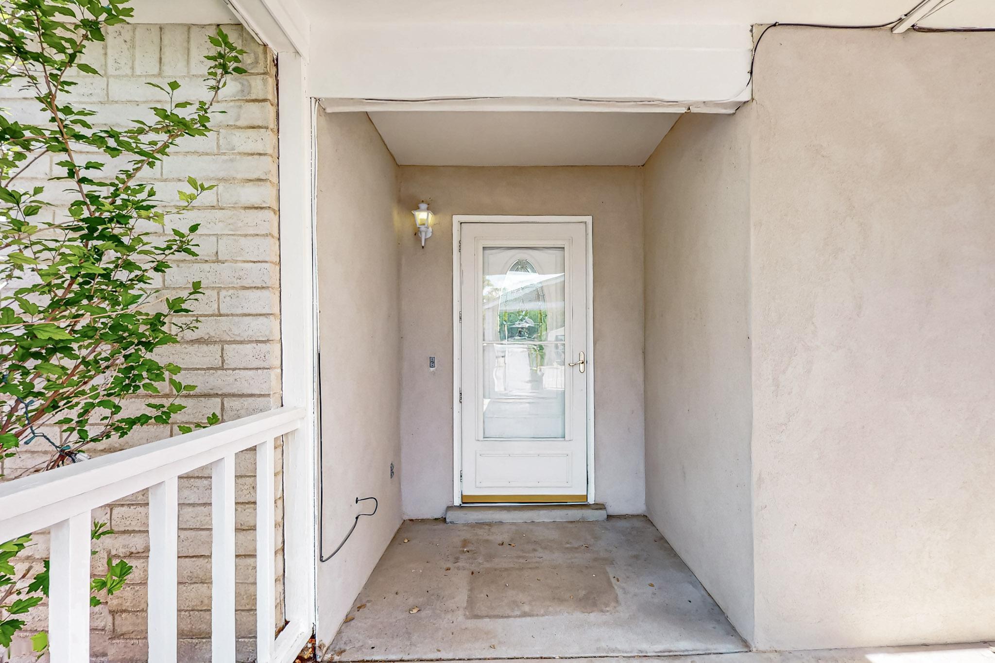 154 PEARL Drive NE