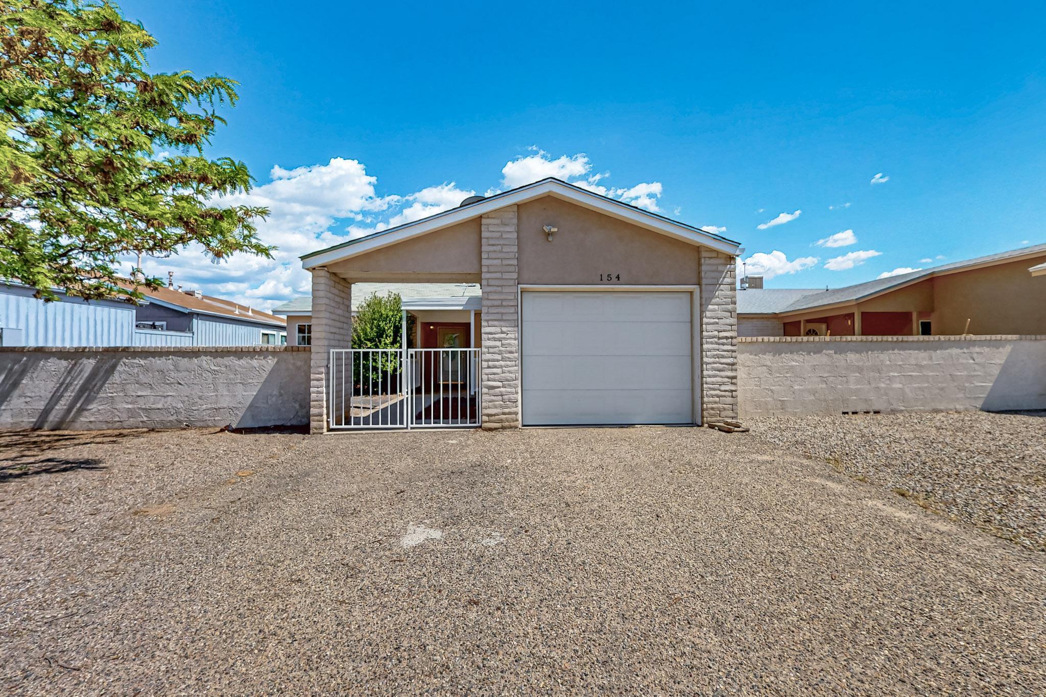 154 PEARL Drive NE
