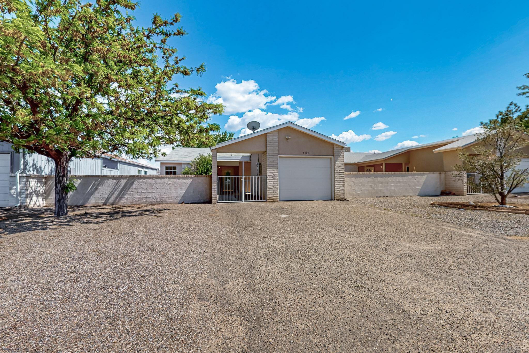 154 PEARL Drive NE