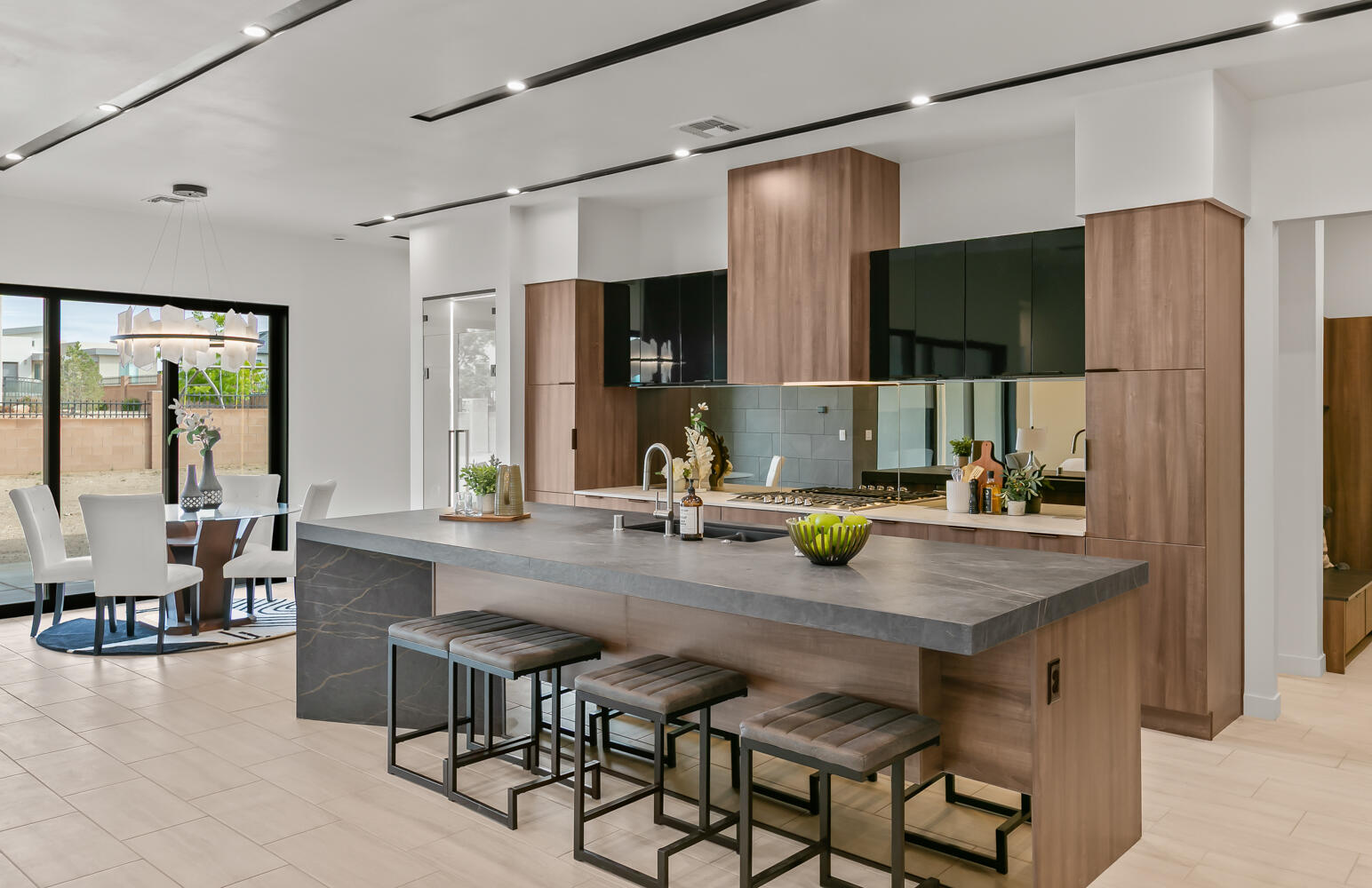 6511 VISTA DEL PRADO