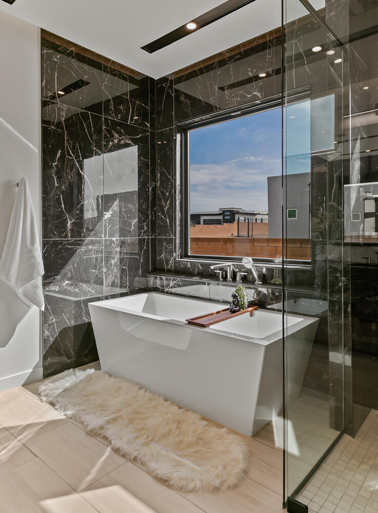 6511 VISTA DEL PRADO