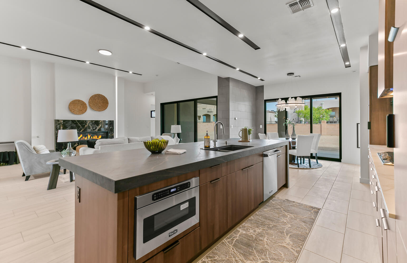 6511 VISTA DEL PRADO