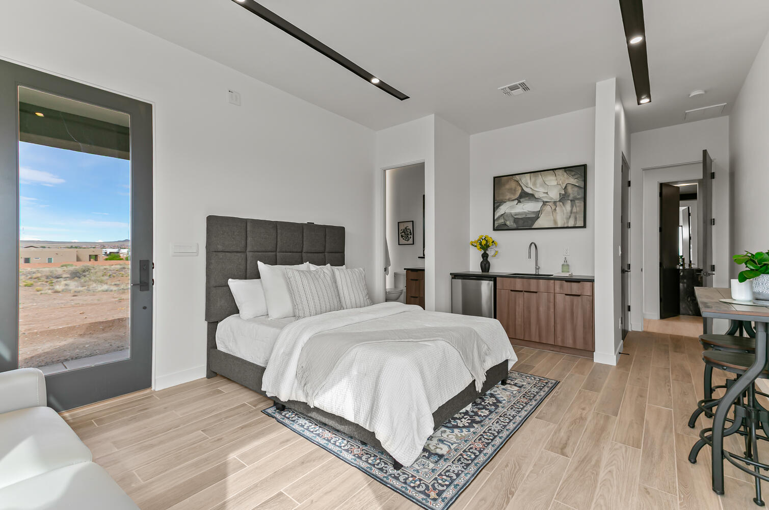 6511 VISTA DEL PRADO