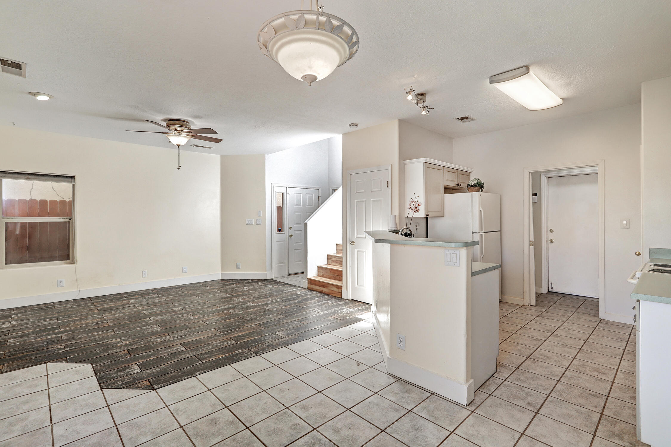5209 Sugarbear Court
