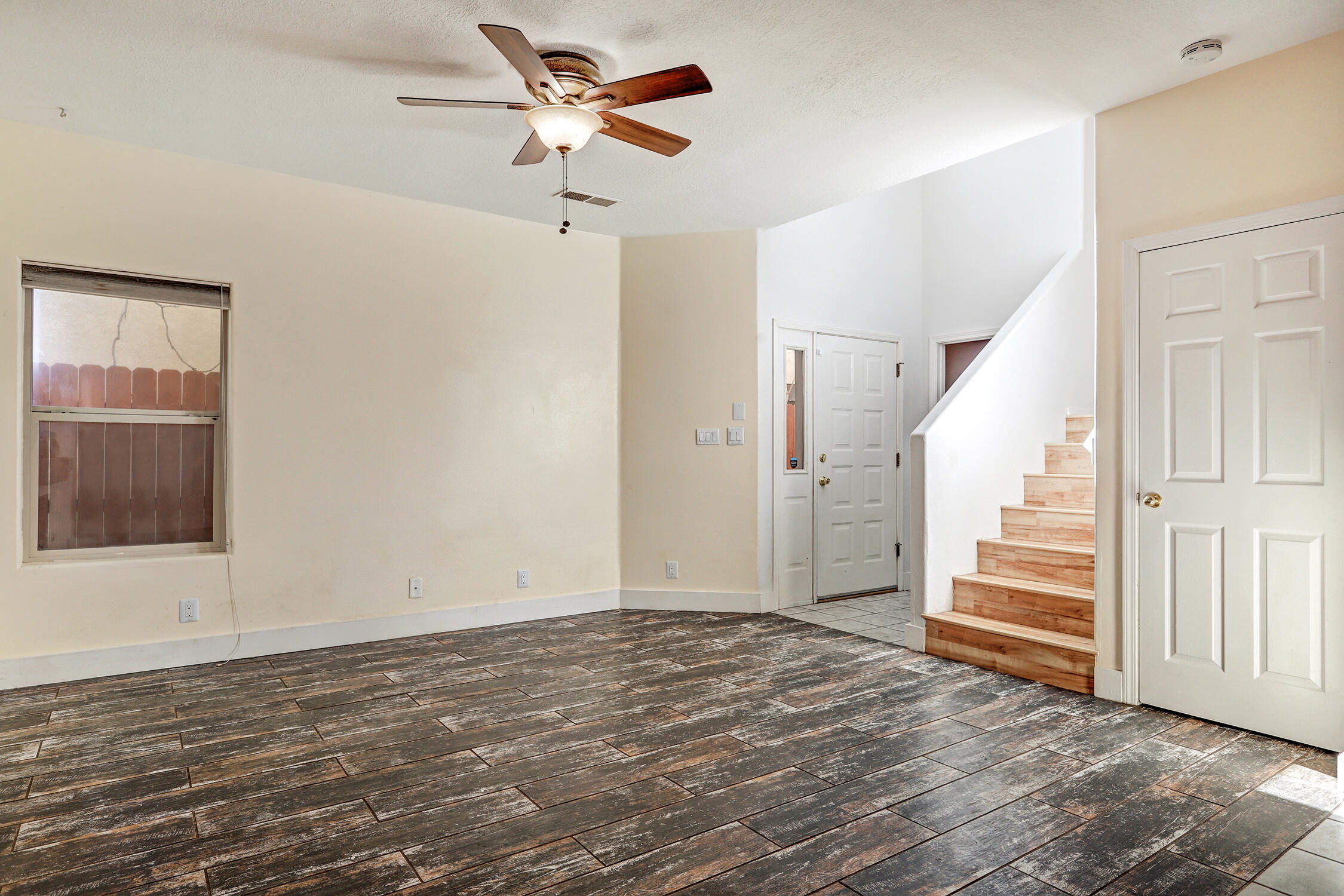 5209 Sugarbear Court