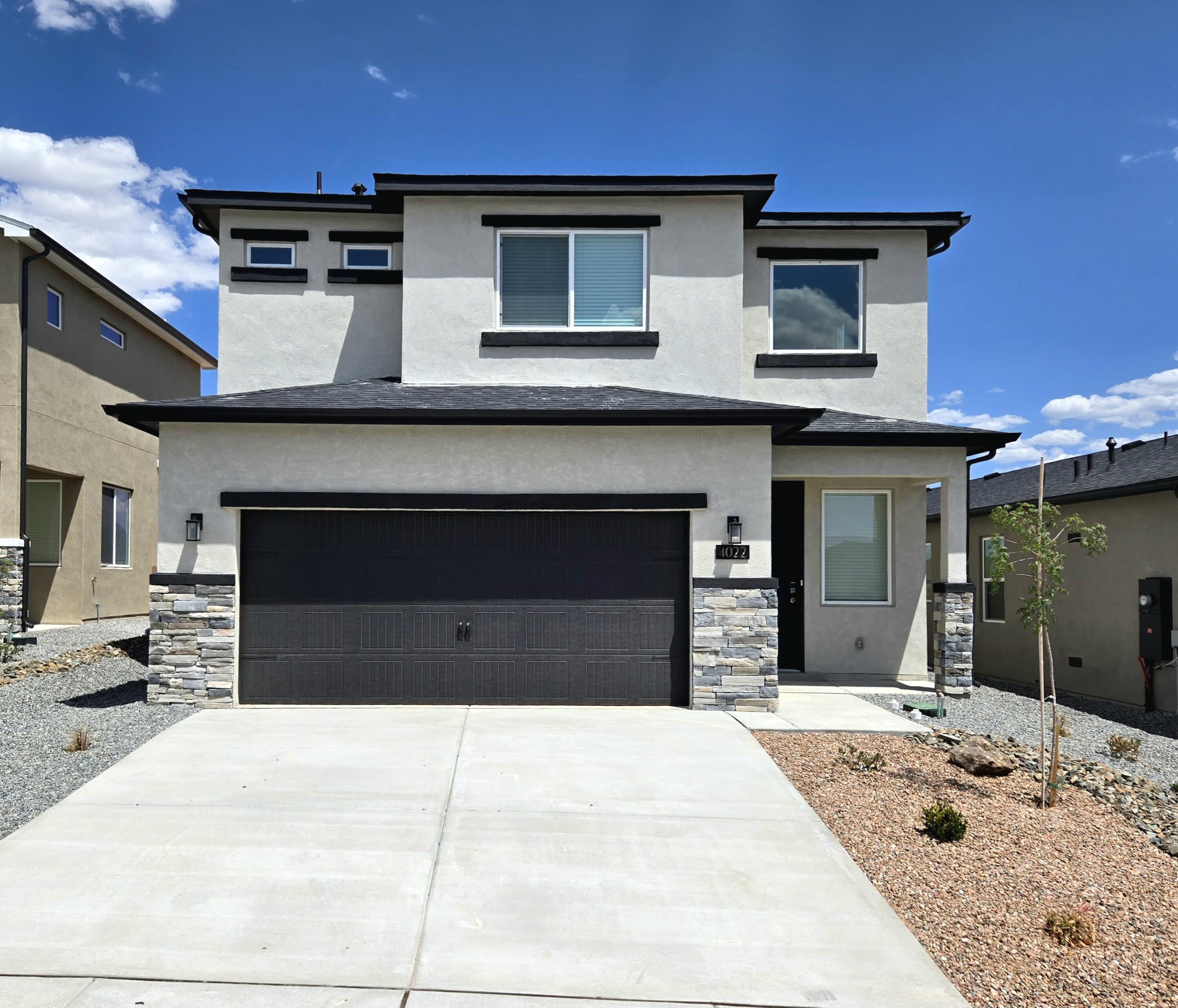 4022 Silver Springs Road NE