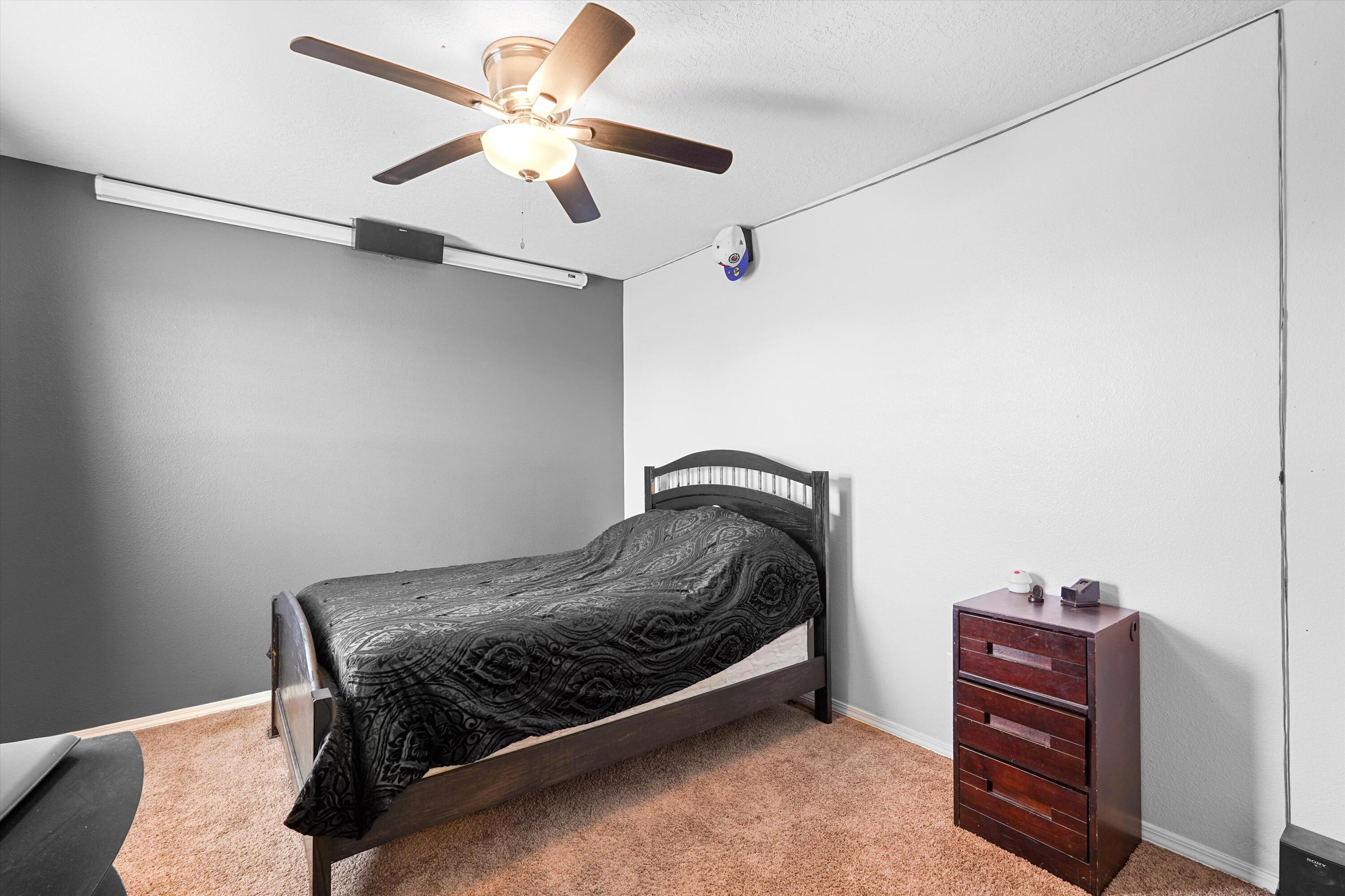 656 COTTONTAIL Street SW