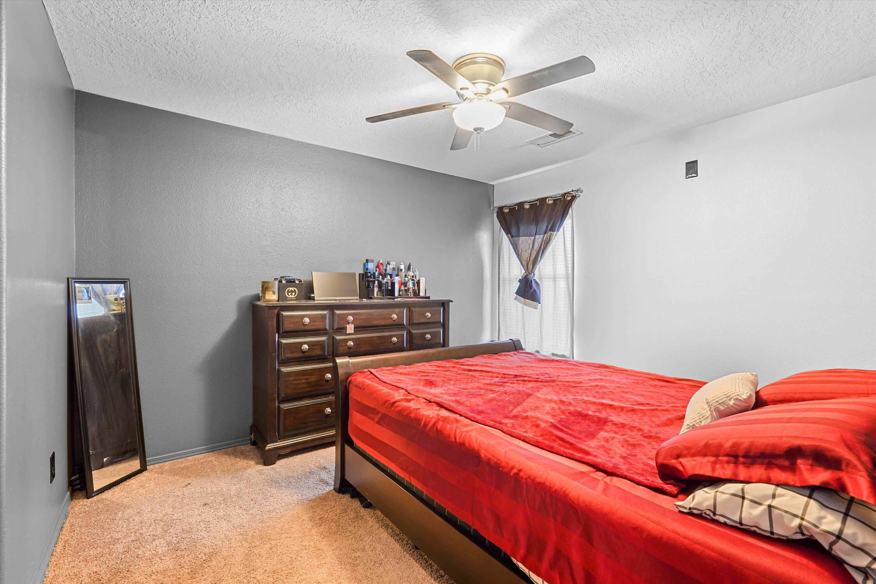 656 COTTONTAIL Street SW