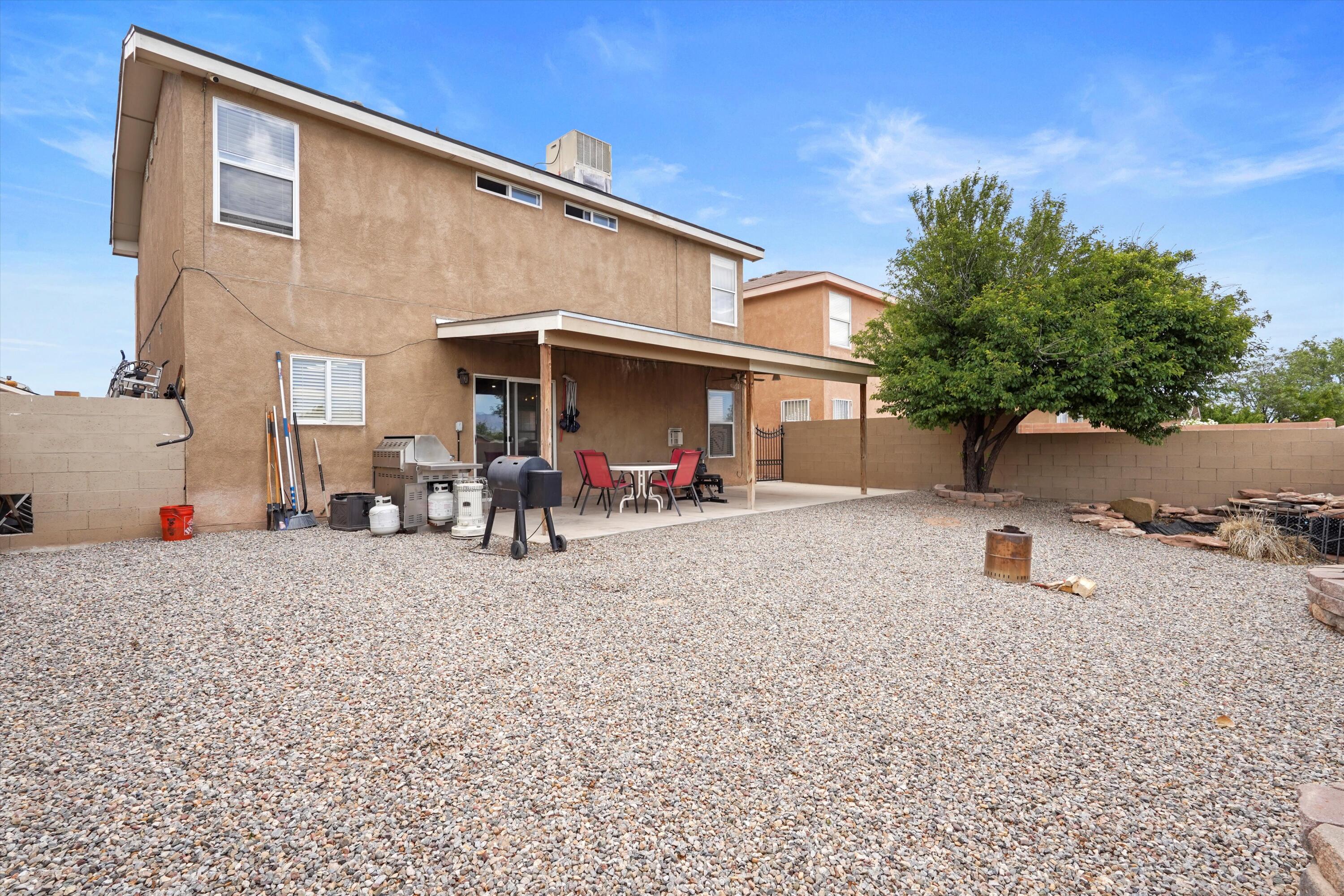 656 COTTONTAIL Street SW