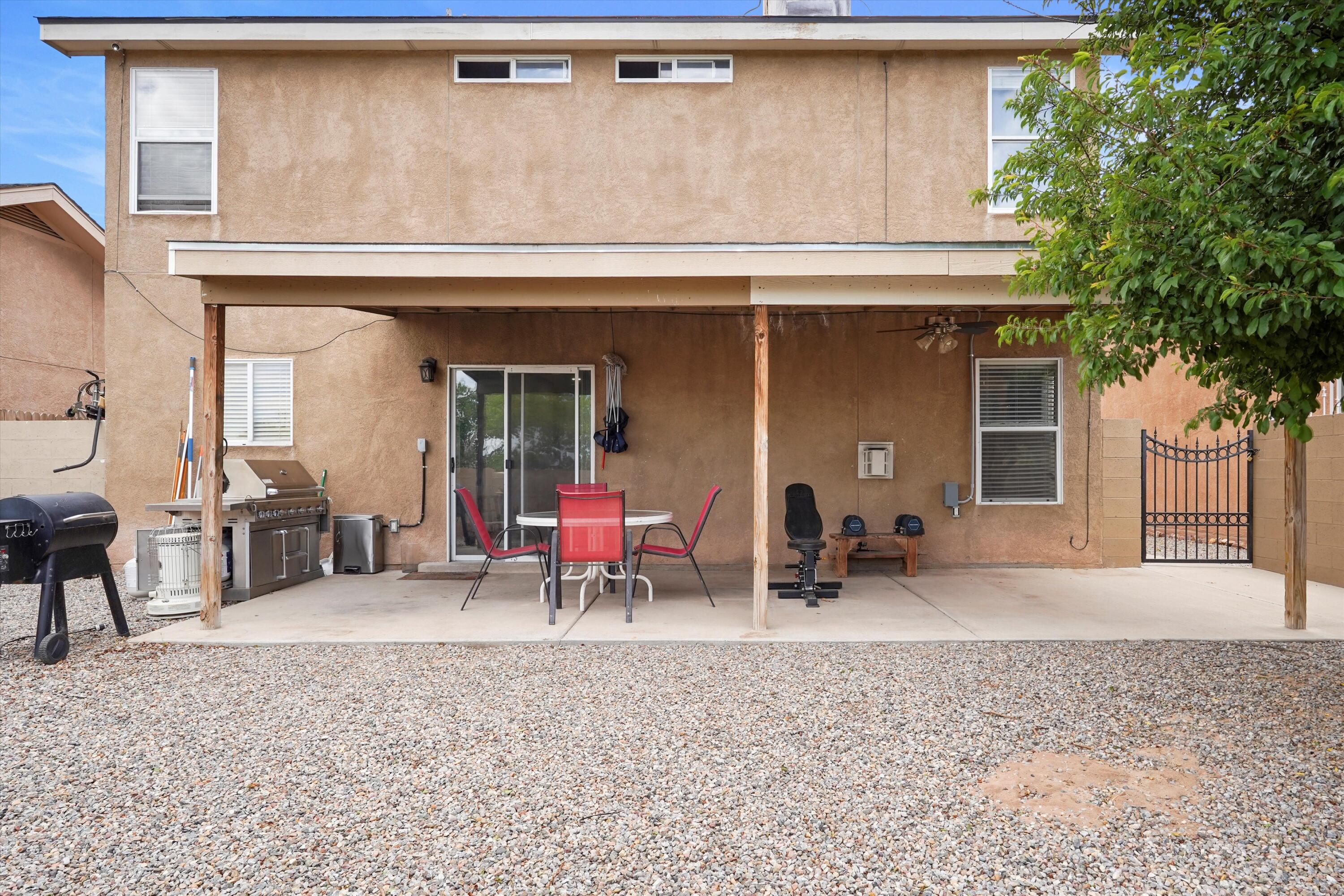 656 COTTONTAIL Street SW