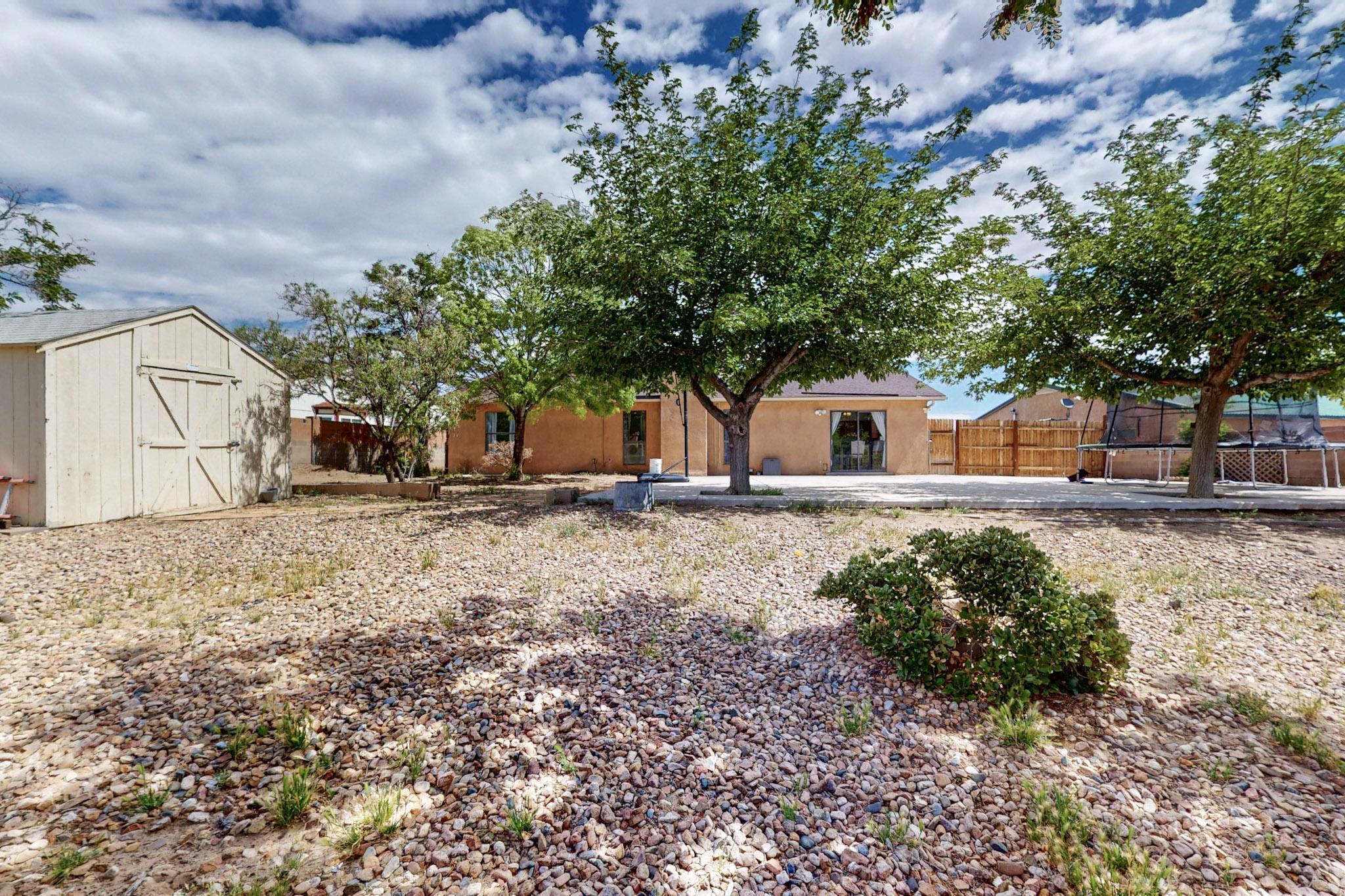 6242 ROADRUNNER Loop NE