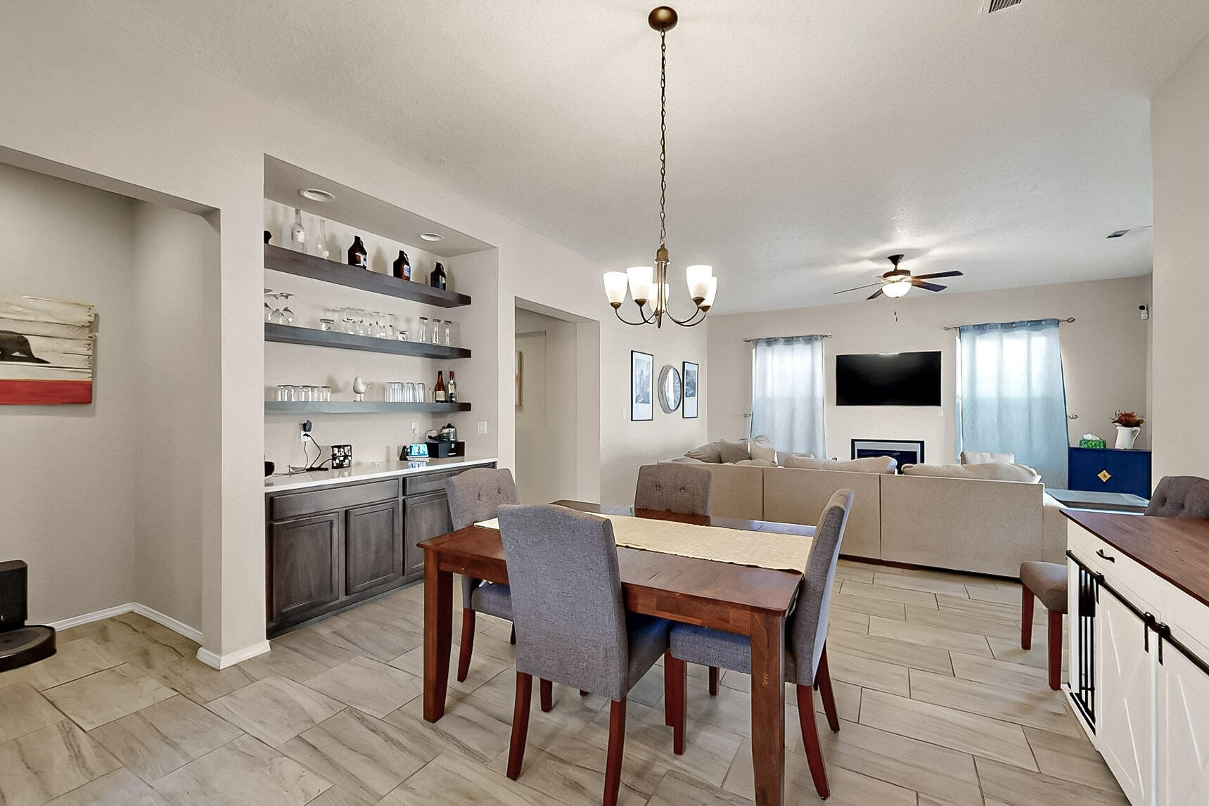 10812 DEL CARMEN Street NW