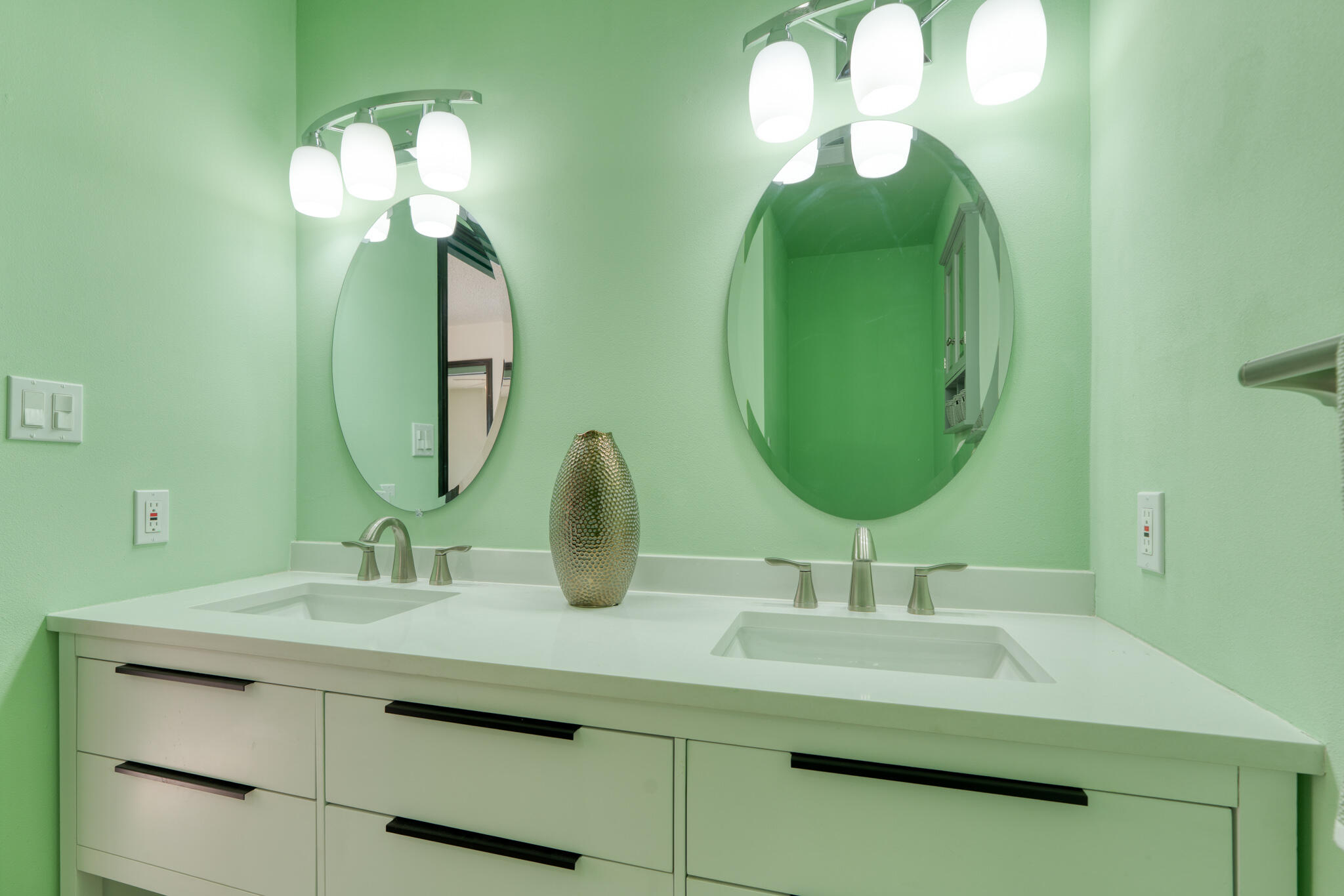 508 LAS MARIAS Drive SE