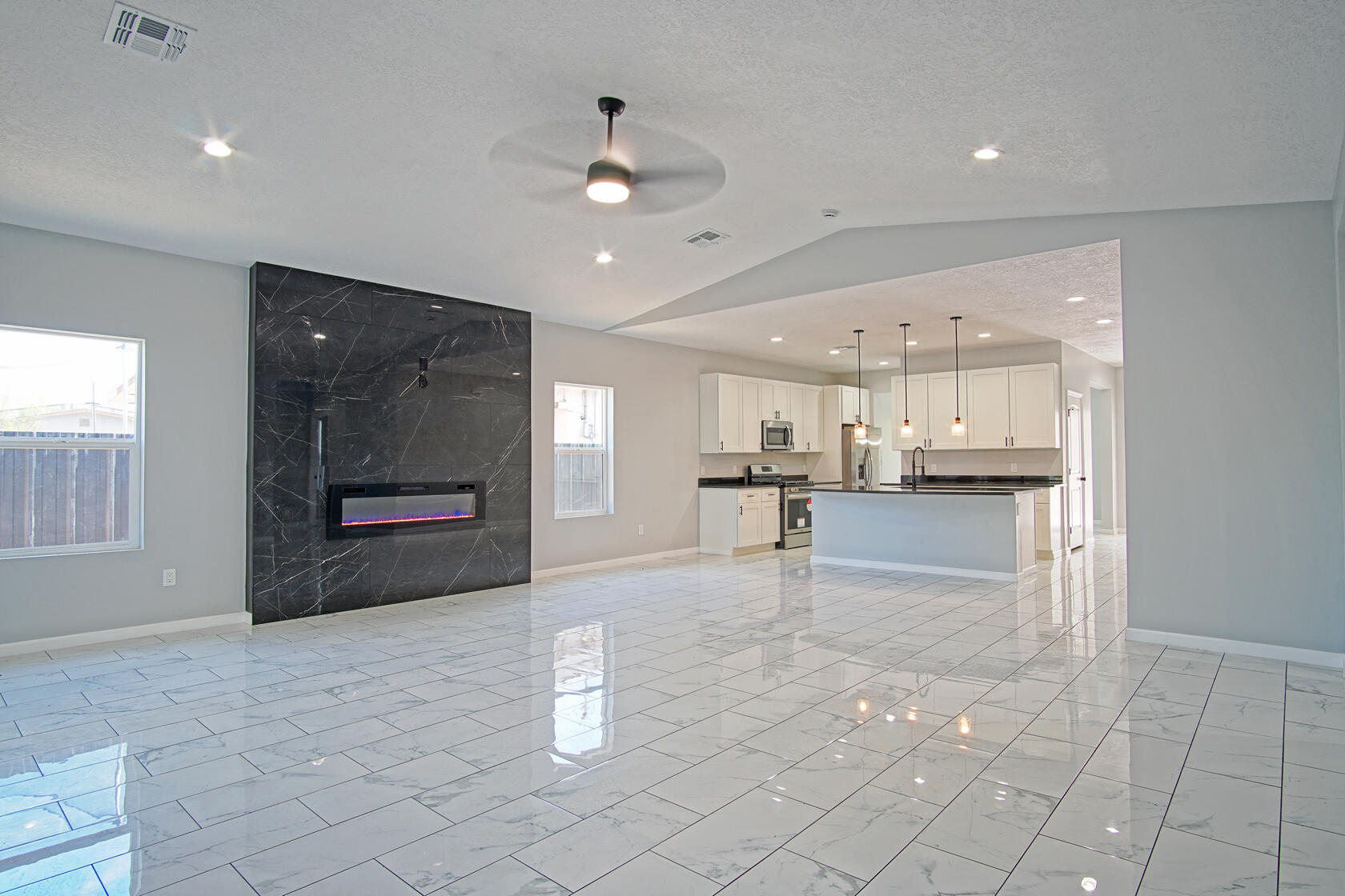 1225 VILLA ROSIE Court SW