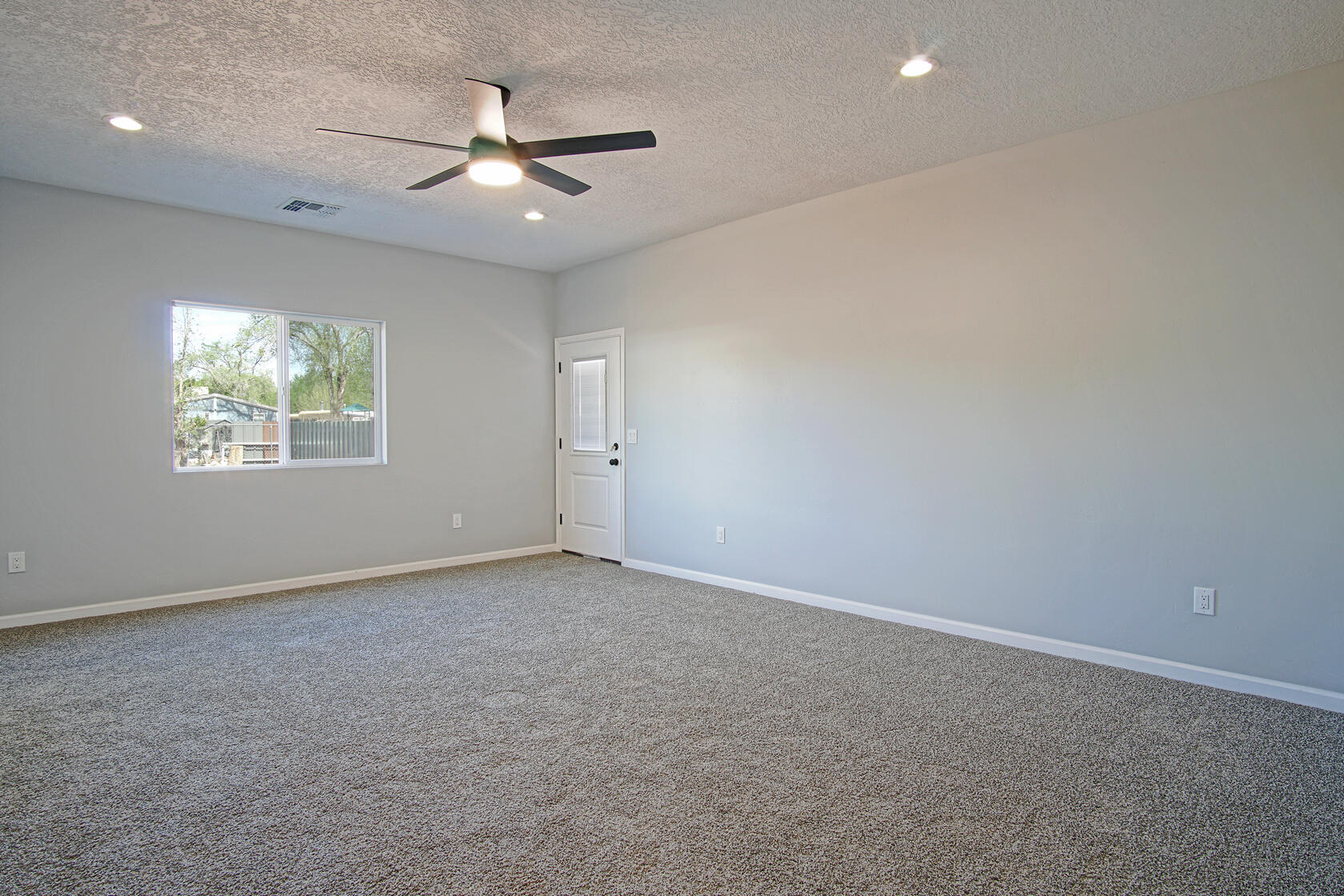 1225 VILLA ROSIE Court SW