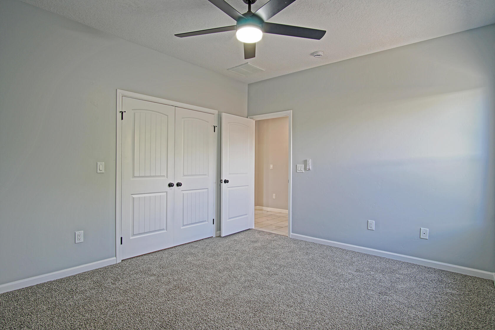 1225 VILLA ROSIE Court SW
