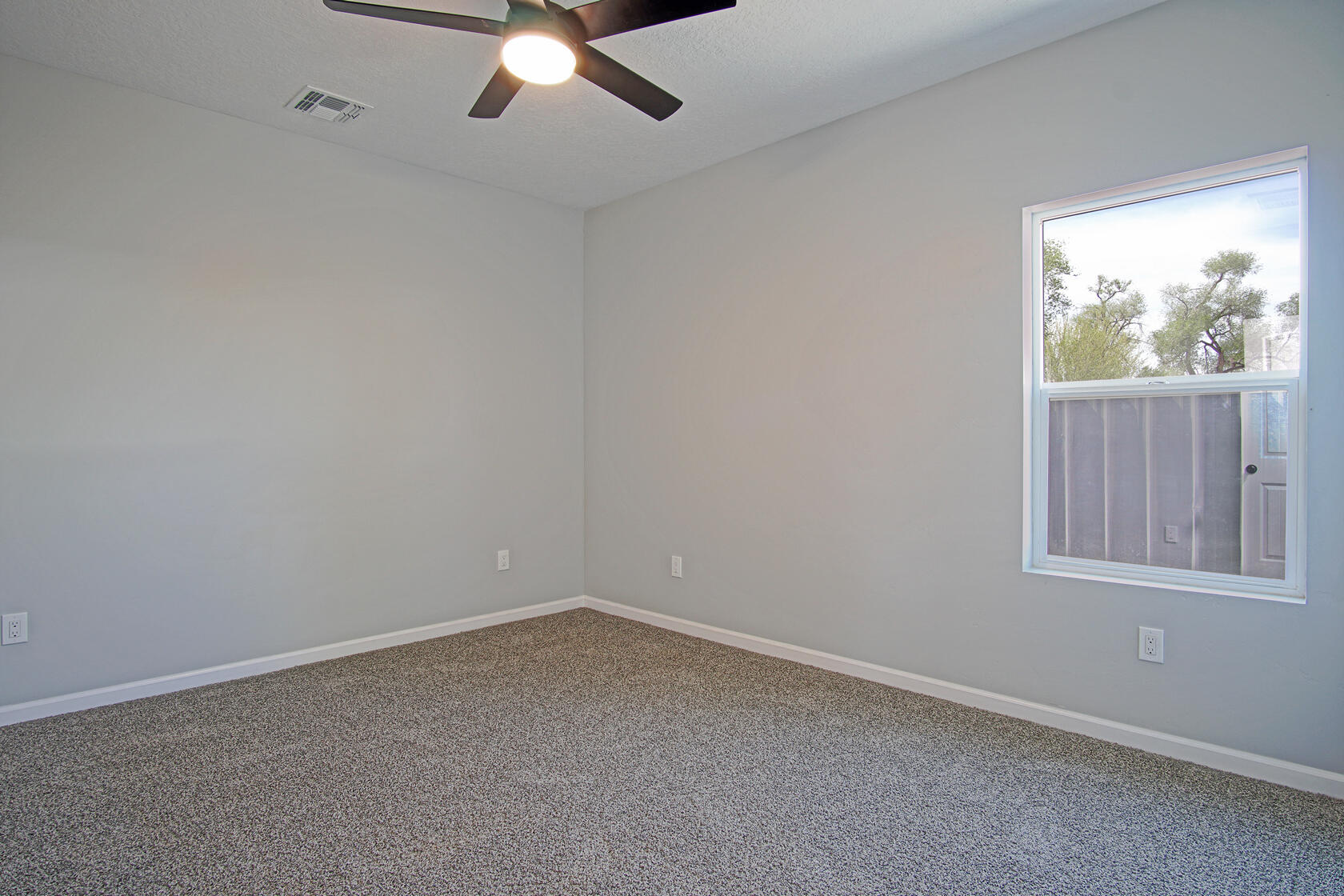 1225 VILLA ROSIE Court SW