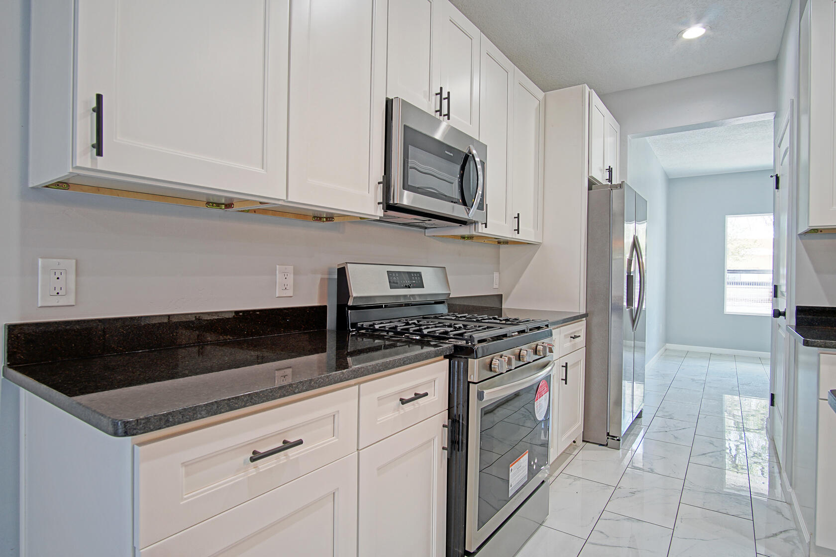 1225 VILLA ROSIE Court SW