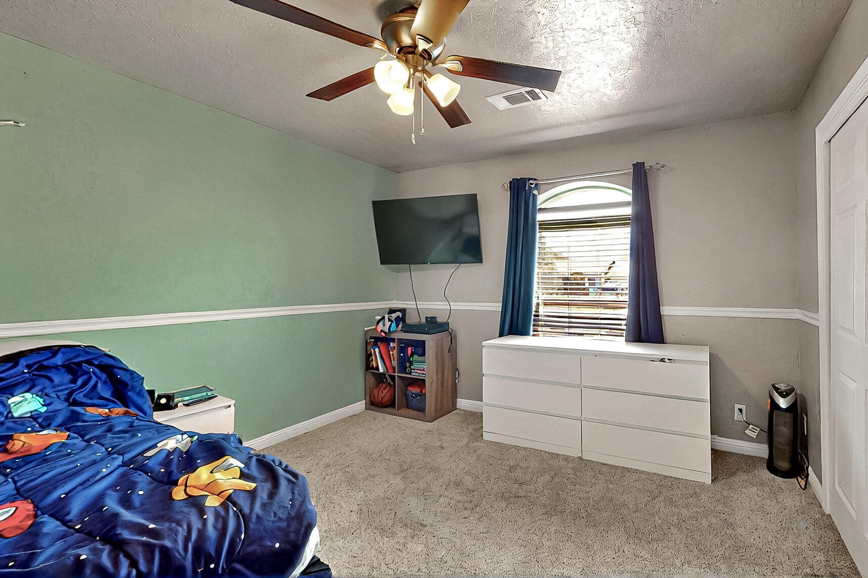 1905 Clearwater Loop NE