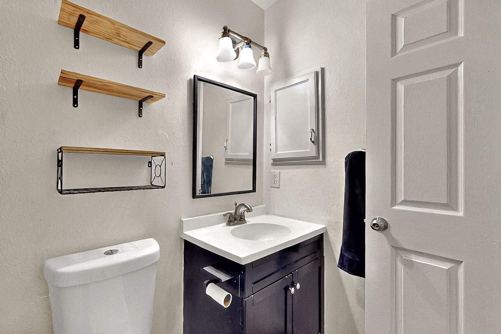 1905 Clearwater Loop NE