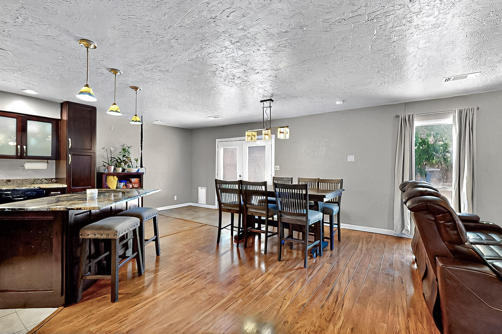 1905 Clearwater Loop NE