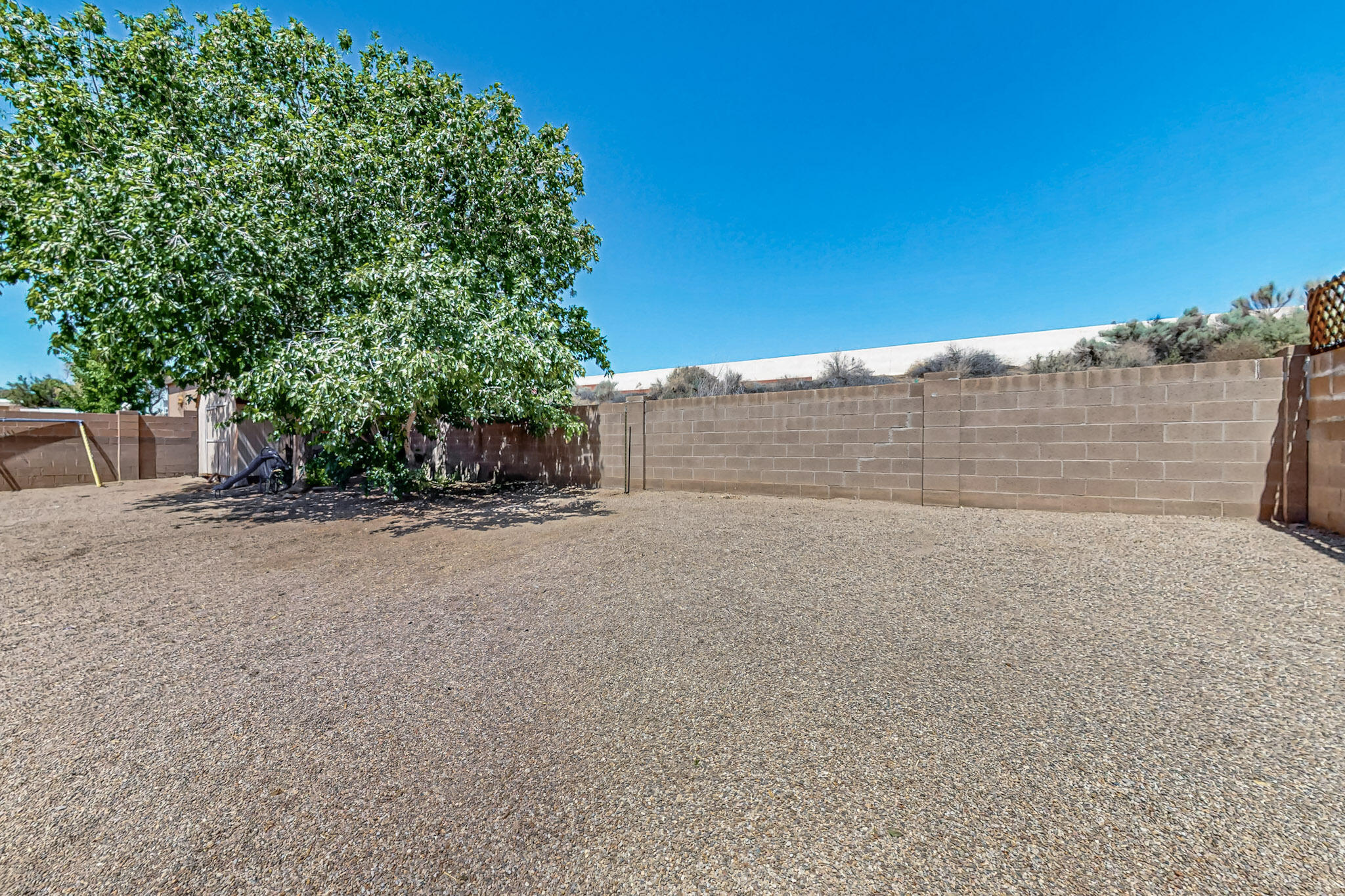 1905 Clearwater Loop NE