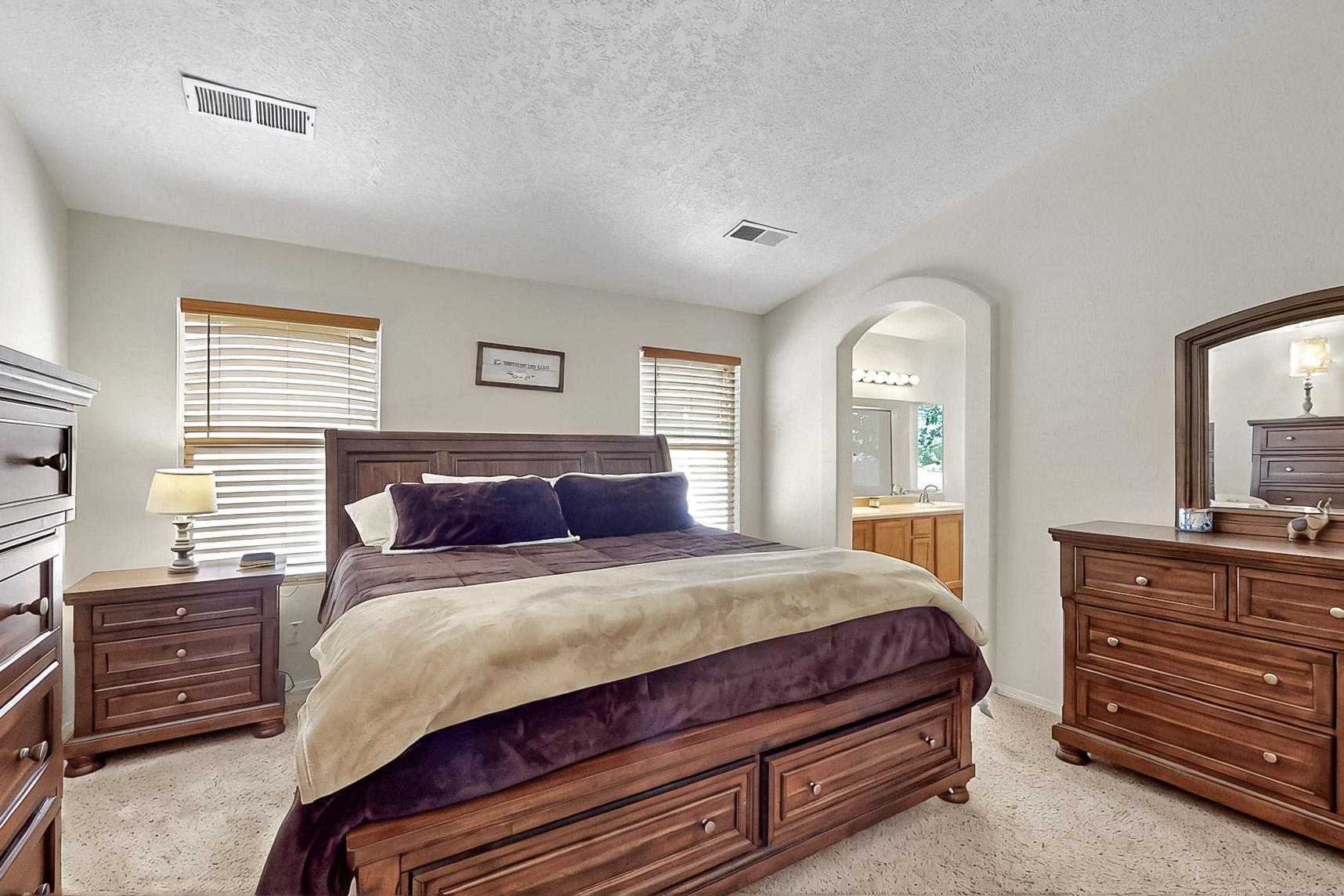 9109 NUEVA SEVILLA Street NW