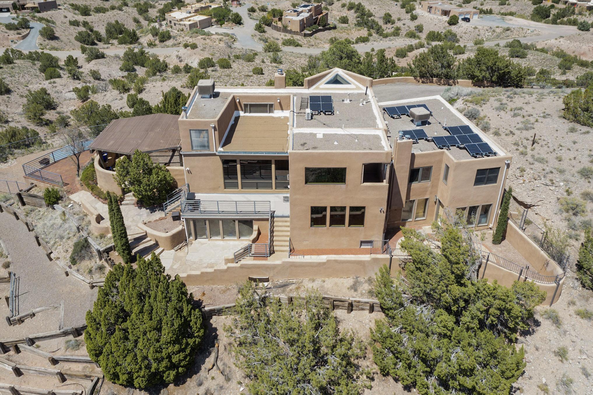 52 TEJON CANON Road