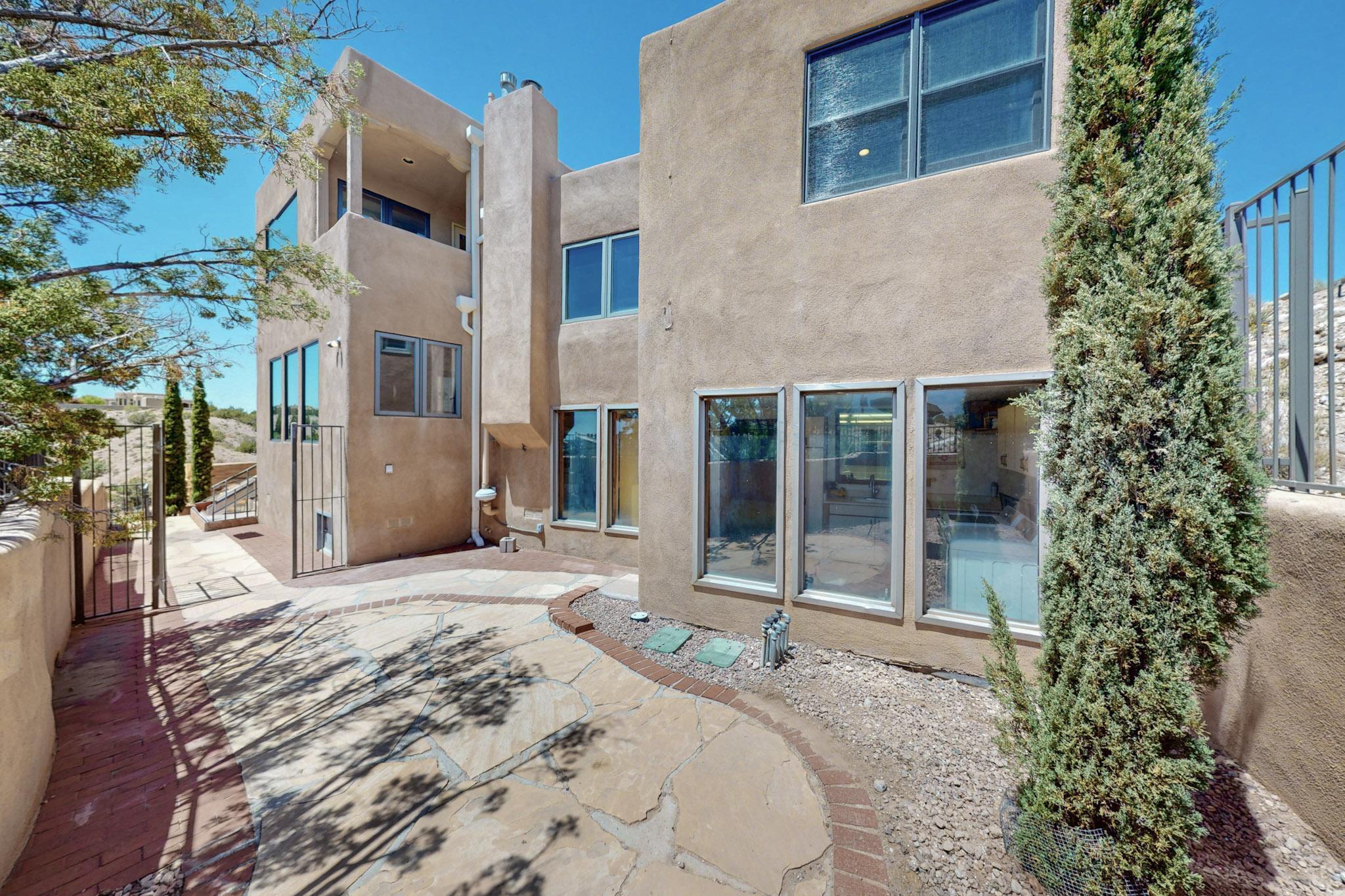 52 TEJON CANON Road